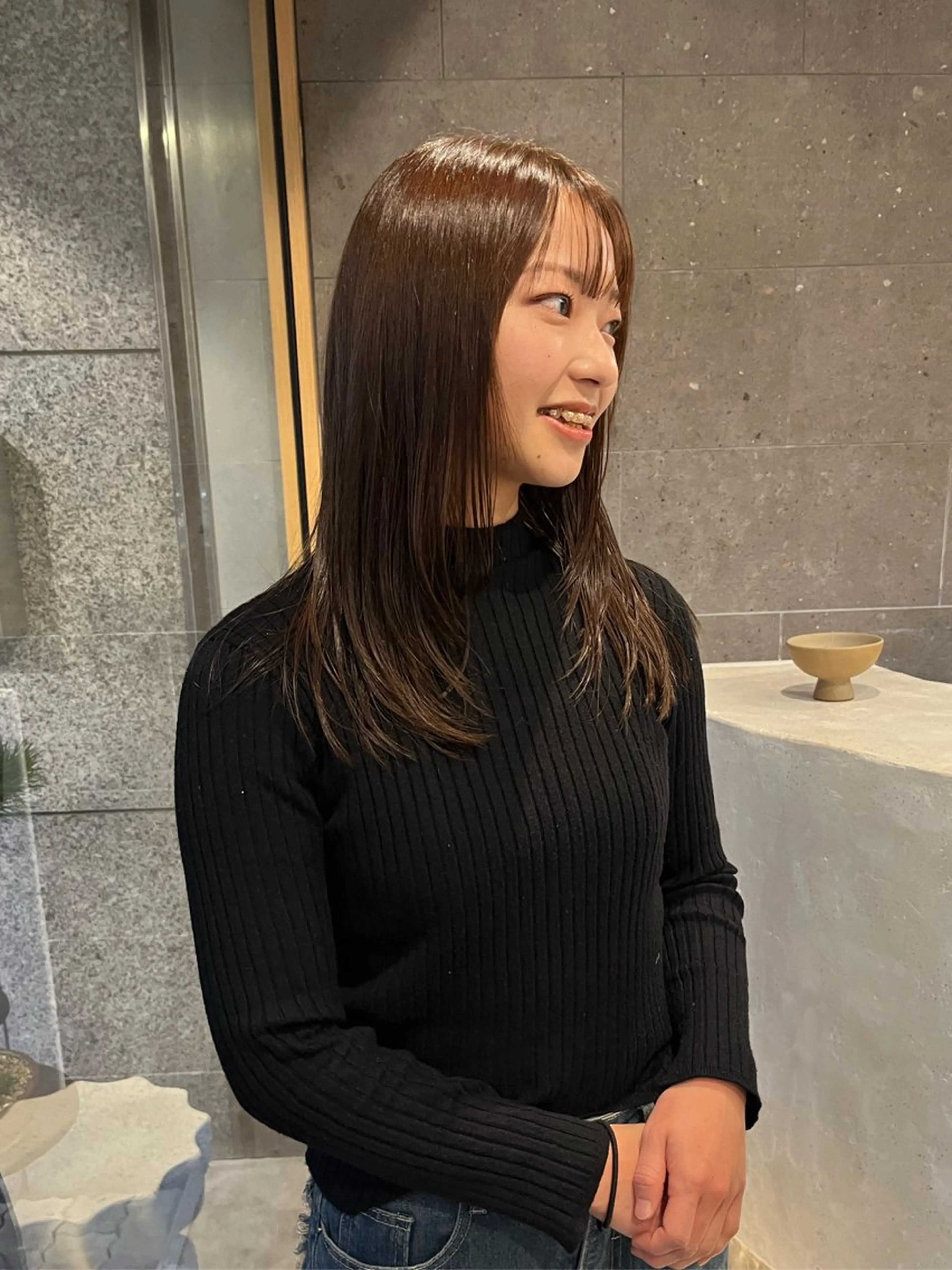 セミロング カラー ロエ平尾山荘所属・平尾/高宮/艶カラー /ハイライト/綜一郎のヘアスタイル