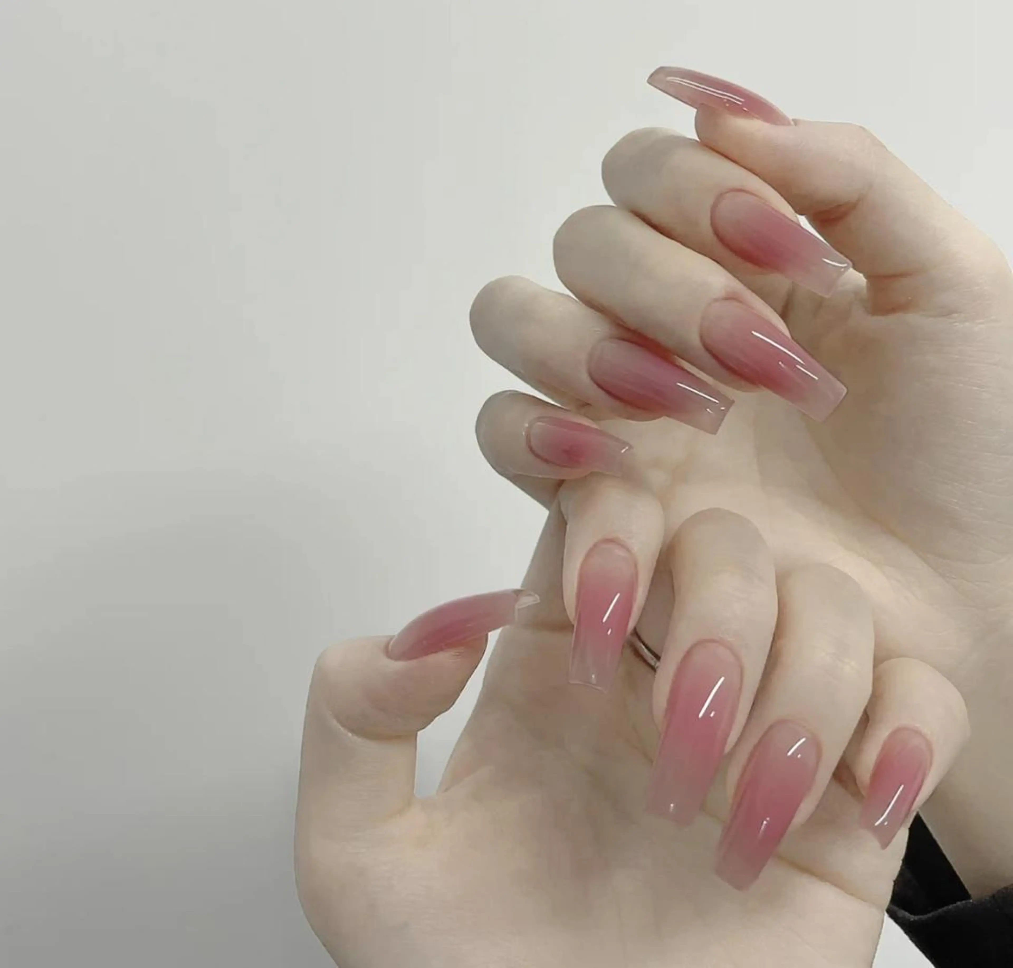 ネイル アートネイル 長さ出し ネイルチップ Queens PUPUのネイルデザイン