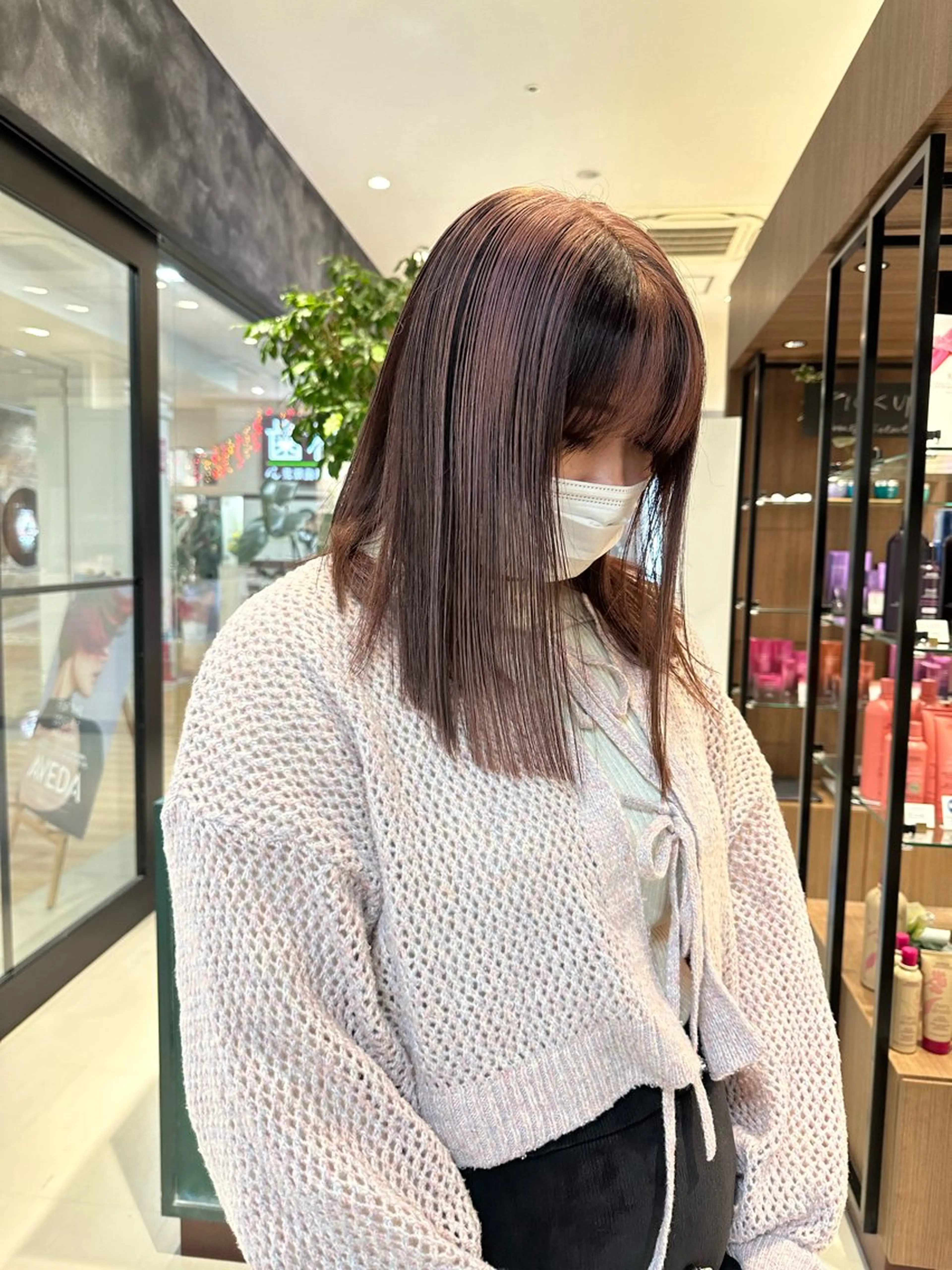 セミロング カラー デザインカラー ピンクカラー NAKAHARA TSUKUSHIのヘアスタイル