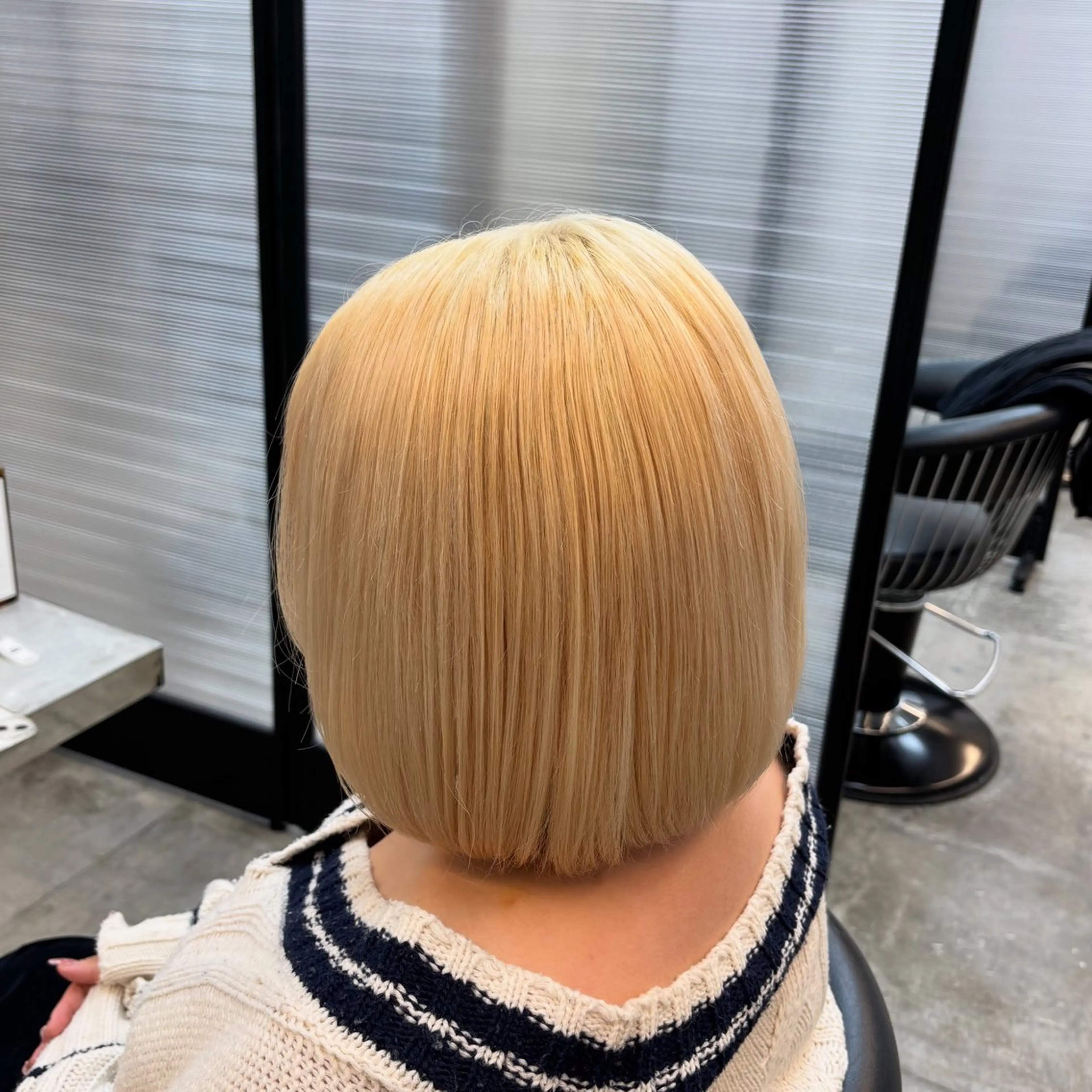 ミディアム カラー ブリーチ 抜きっぱなしブロンド 🌷艶感カラー🌷 富施　優花のヘアスタイル