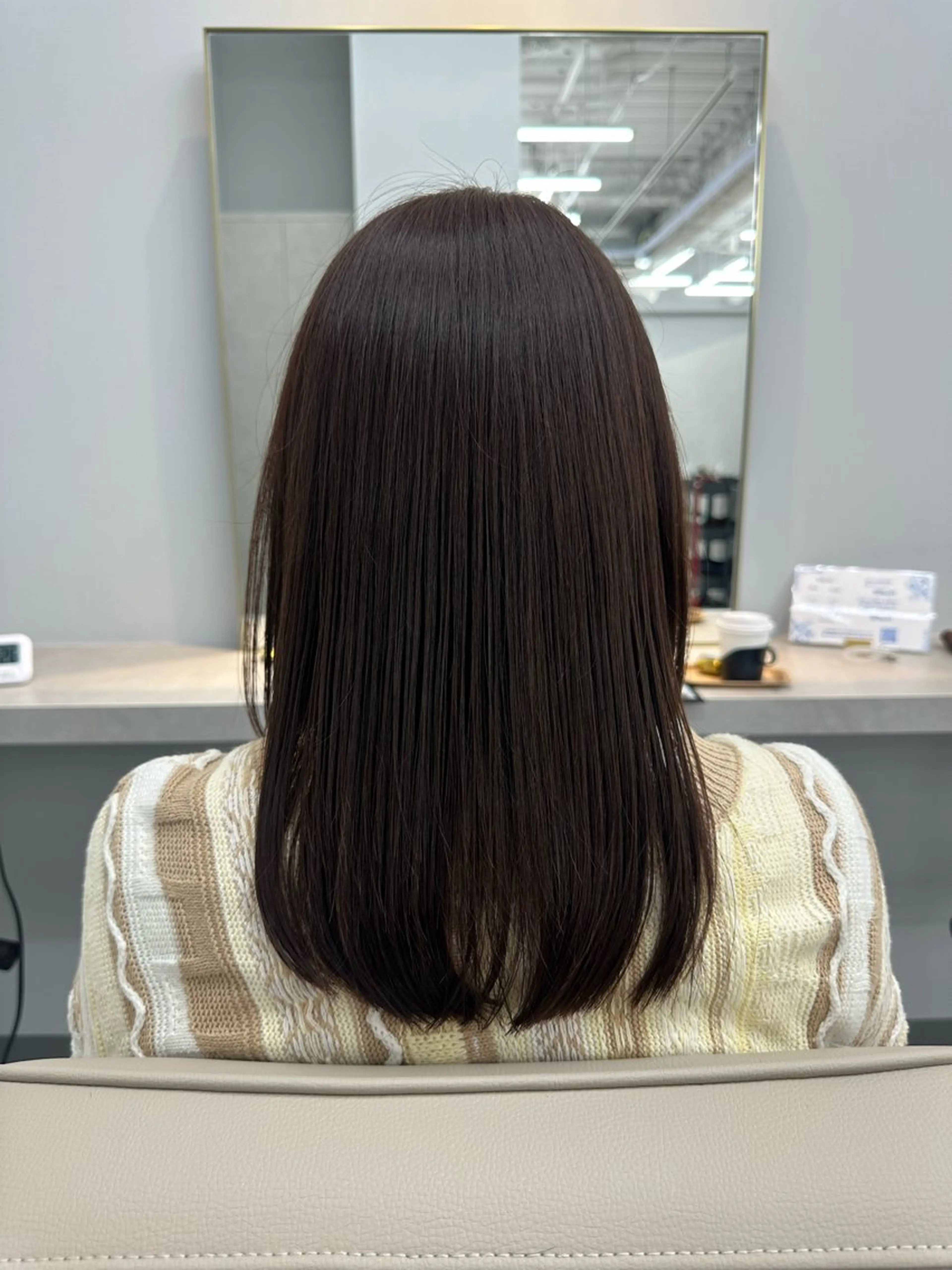 カラー 佐々木 玲のヘアスタイル