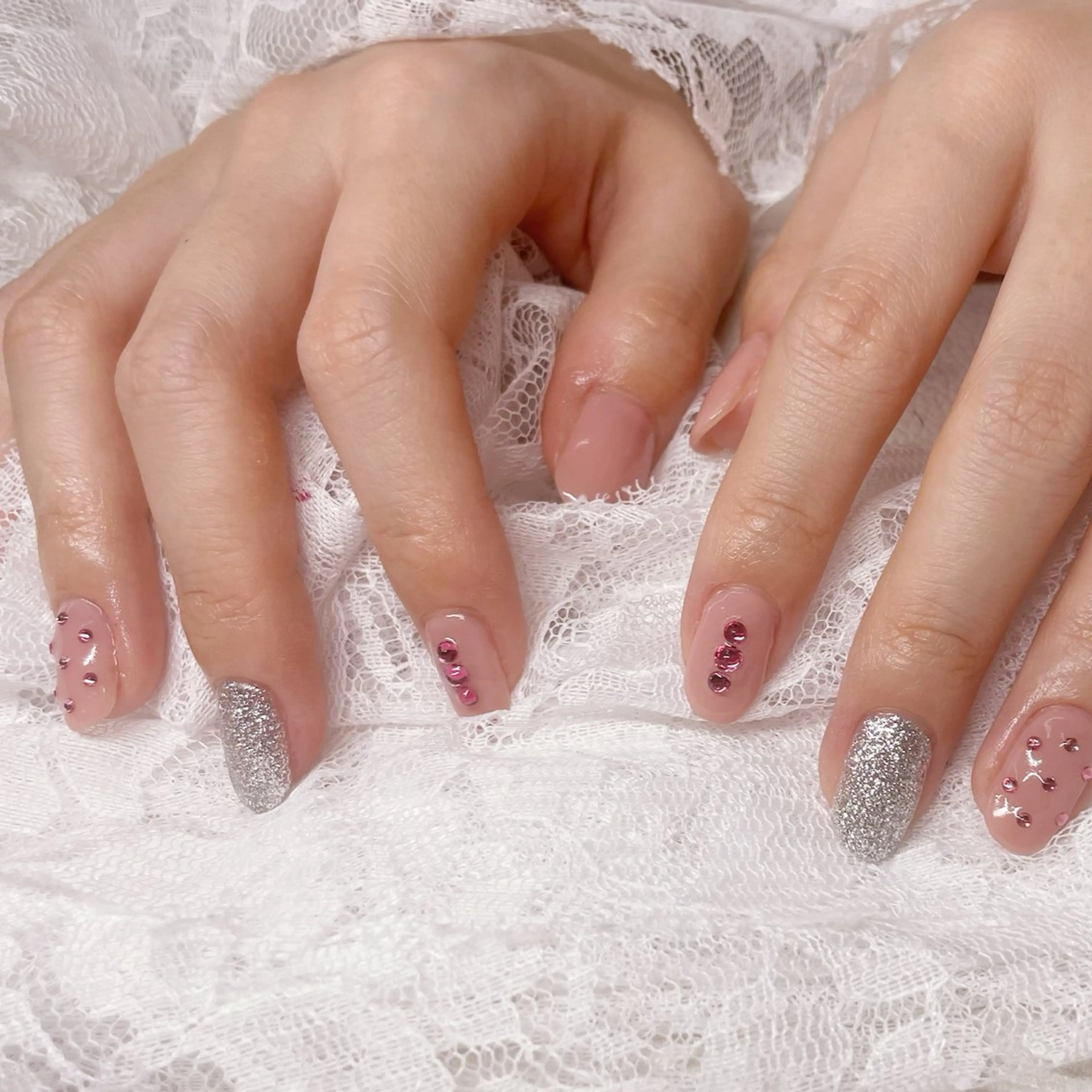 ネイル AYA Reginaのネイルデザイン