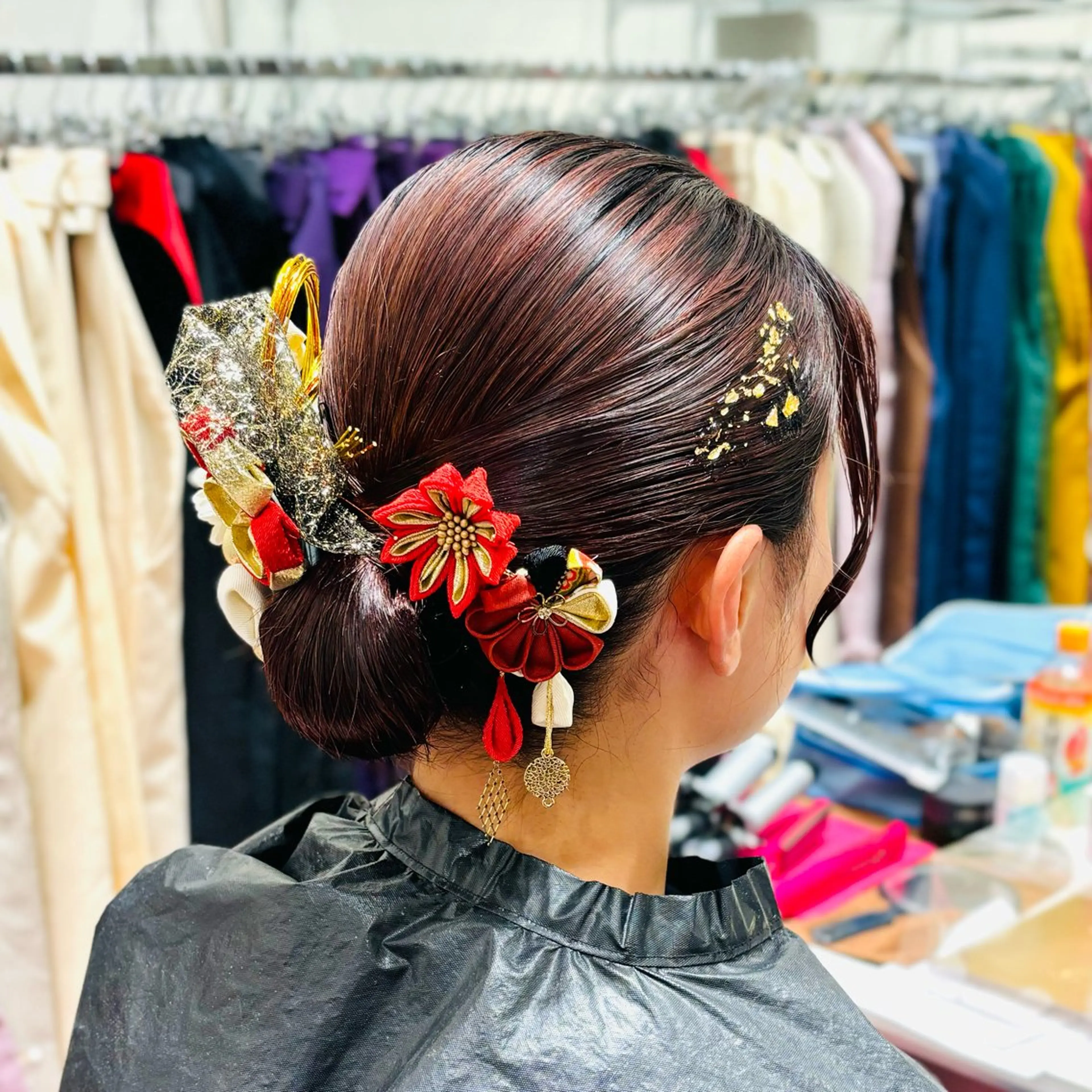 ミディアム ヘアアレンジ 卒業式のヘアスタイル 髪飾り 着付け 小顔美肌&ヘアメイク 丸山紗來のその他イメージ