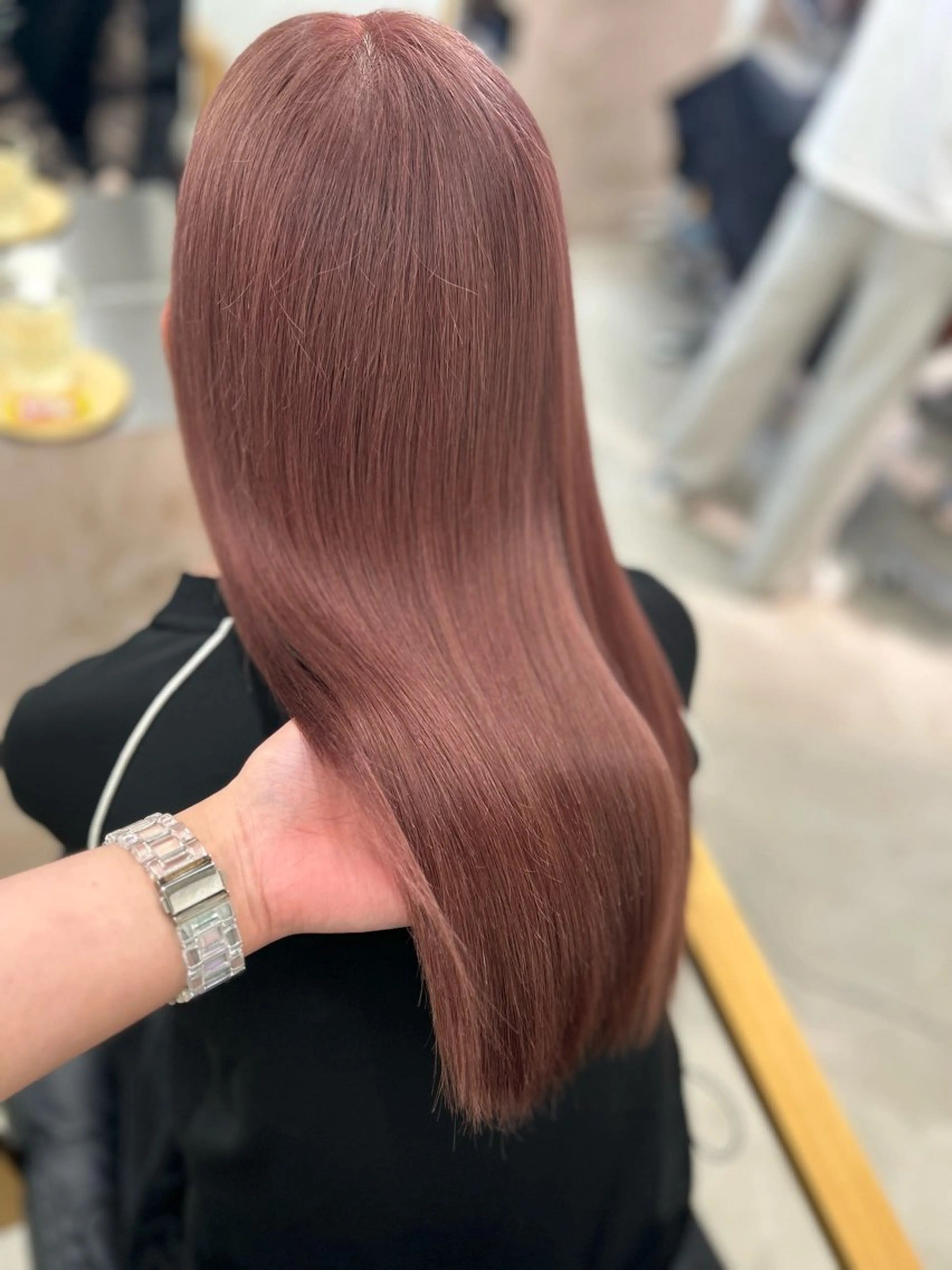 ロング カラー ベージュカラー ピンクカラー ピンクベージュ ヘアカラー noa  🦋 ブリーチ/暖色のヘアスタイル