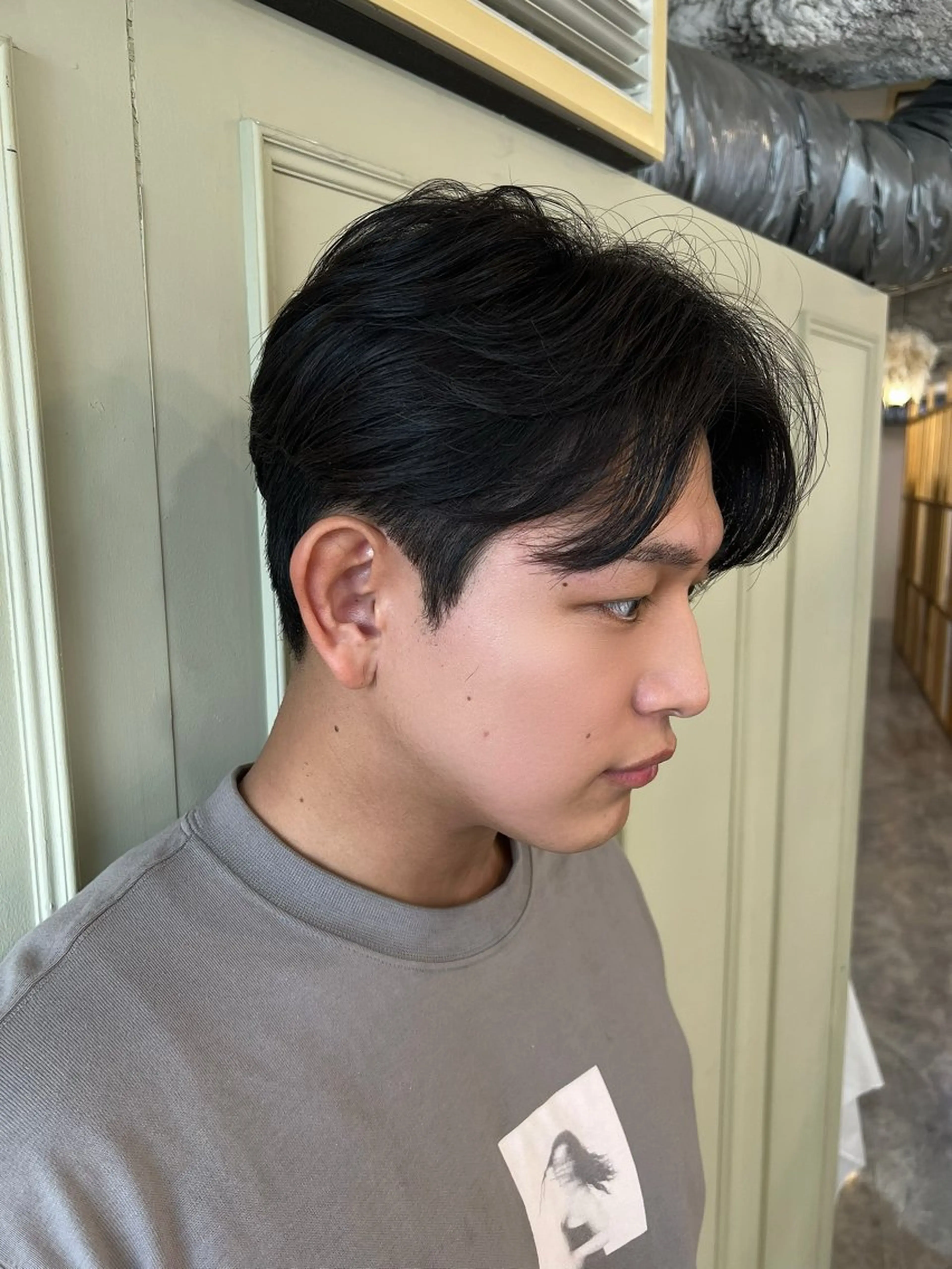 ショート パーマ メンズ メンズ職人/センター パート/富沢真斗のヘアスタイル