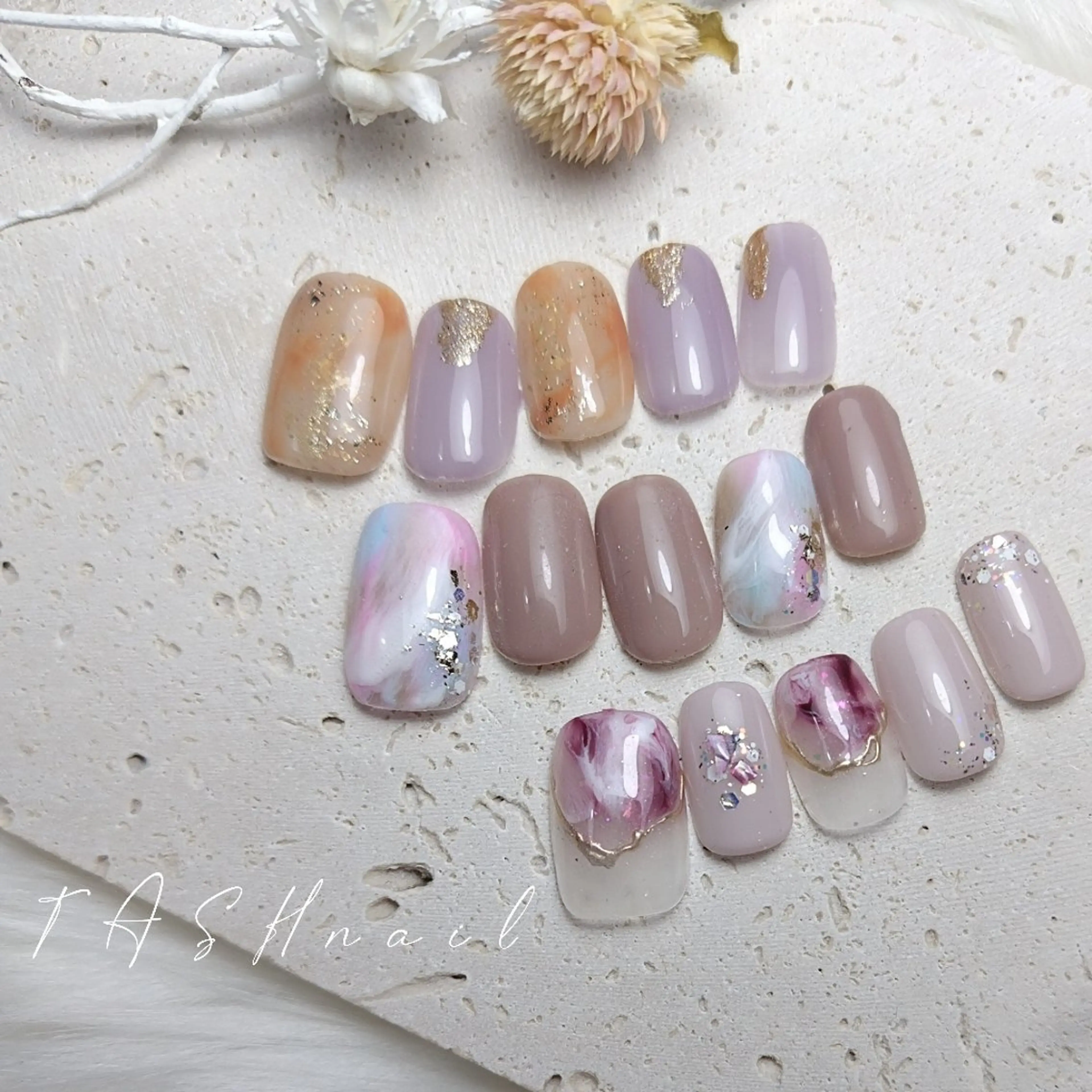 ネイル TASH nailのネイルデザイン