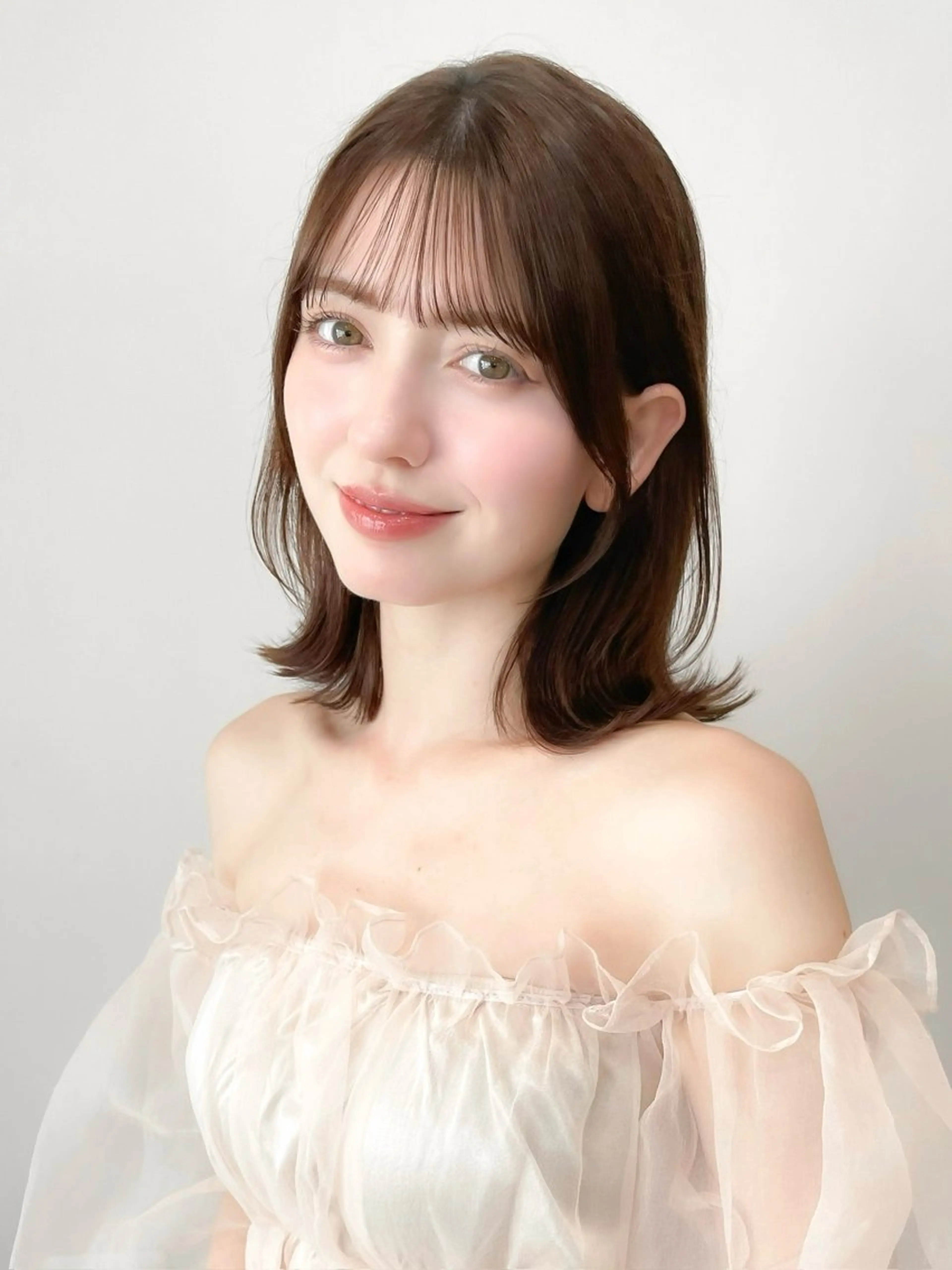 ミディアム カラー ミディアム/顔周り/ ベージュ🌼mayuのヘアスタイル