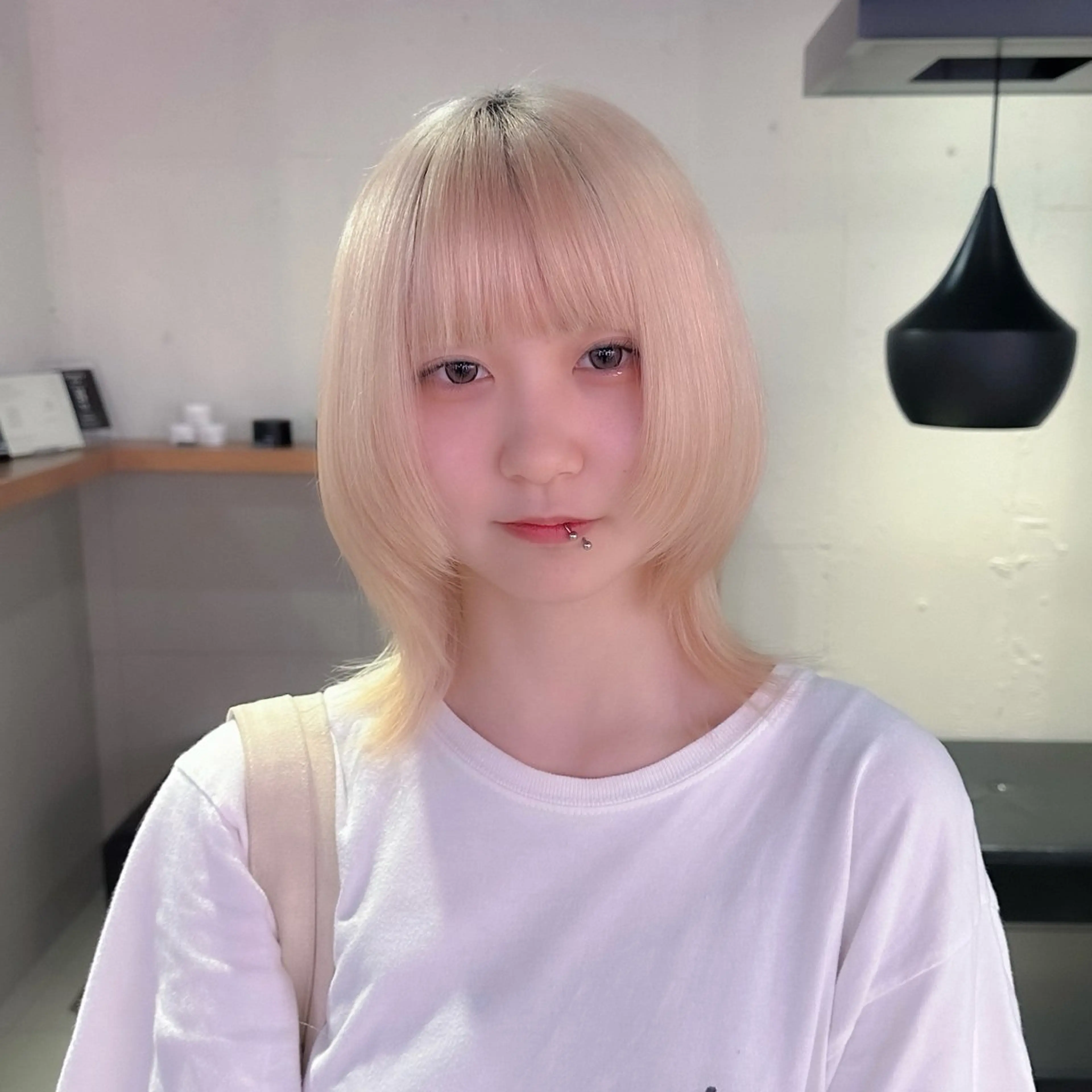 ミディアム カラー ハイトーンカラー ウルフカット 🐺ウルフオタク🐺 ハイトーン/moeのヘアスタイル