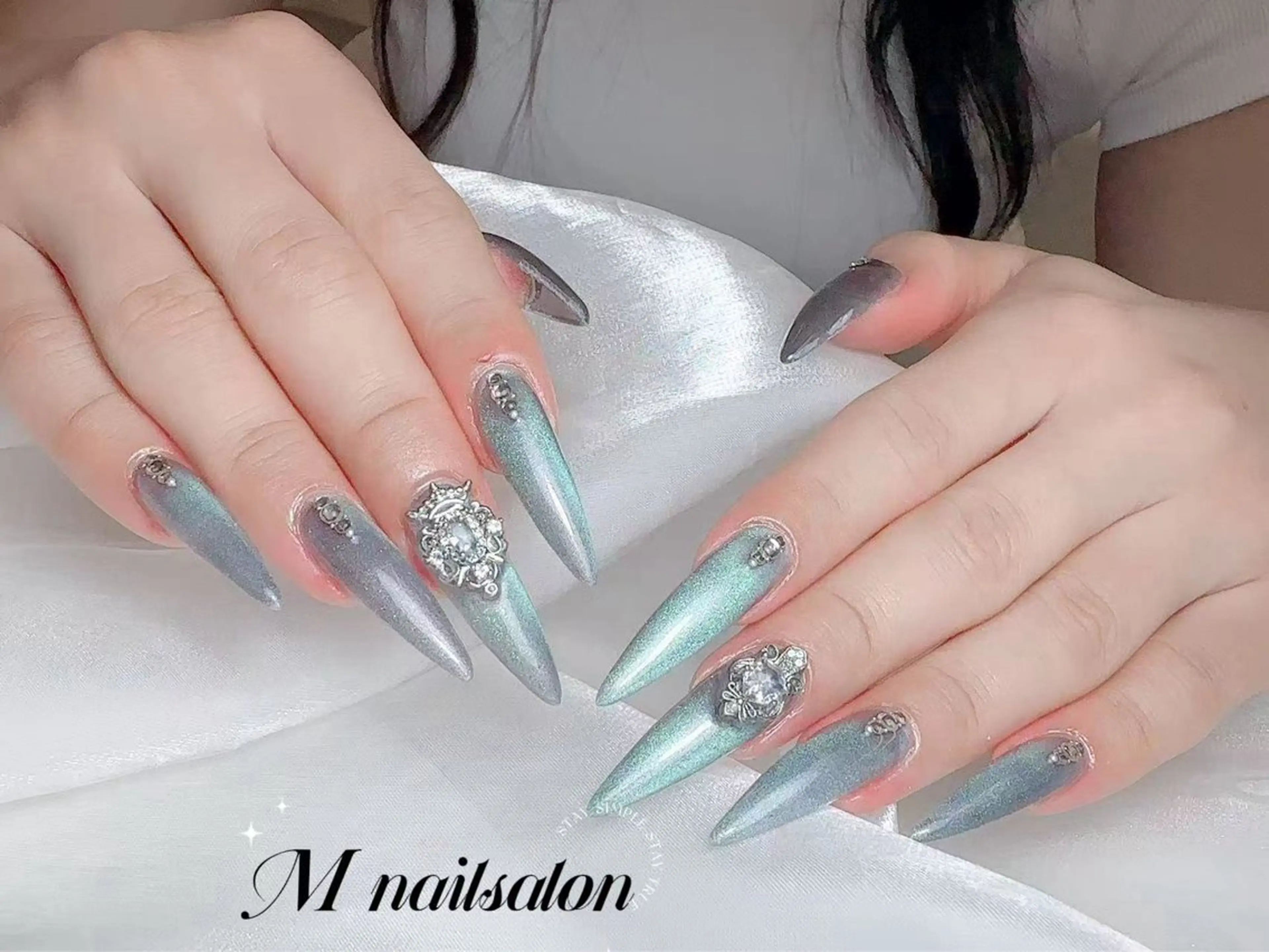 ネイル M🌷nail 長さだし専門店のネイルデザイン