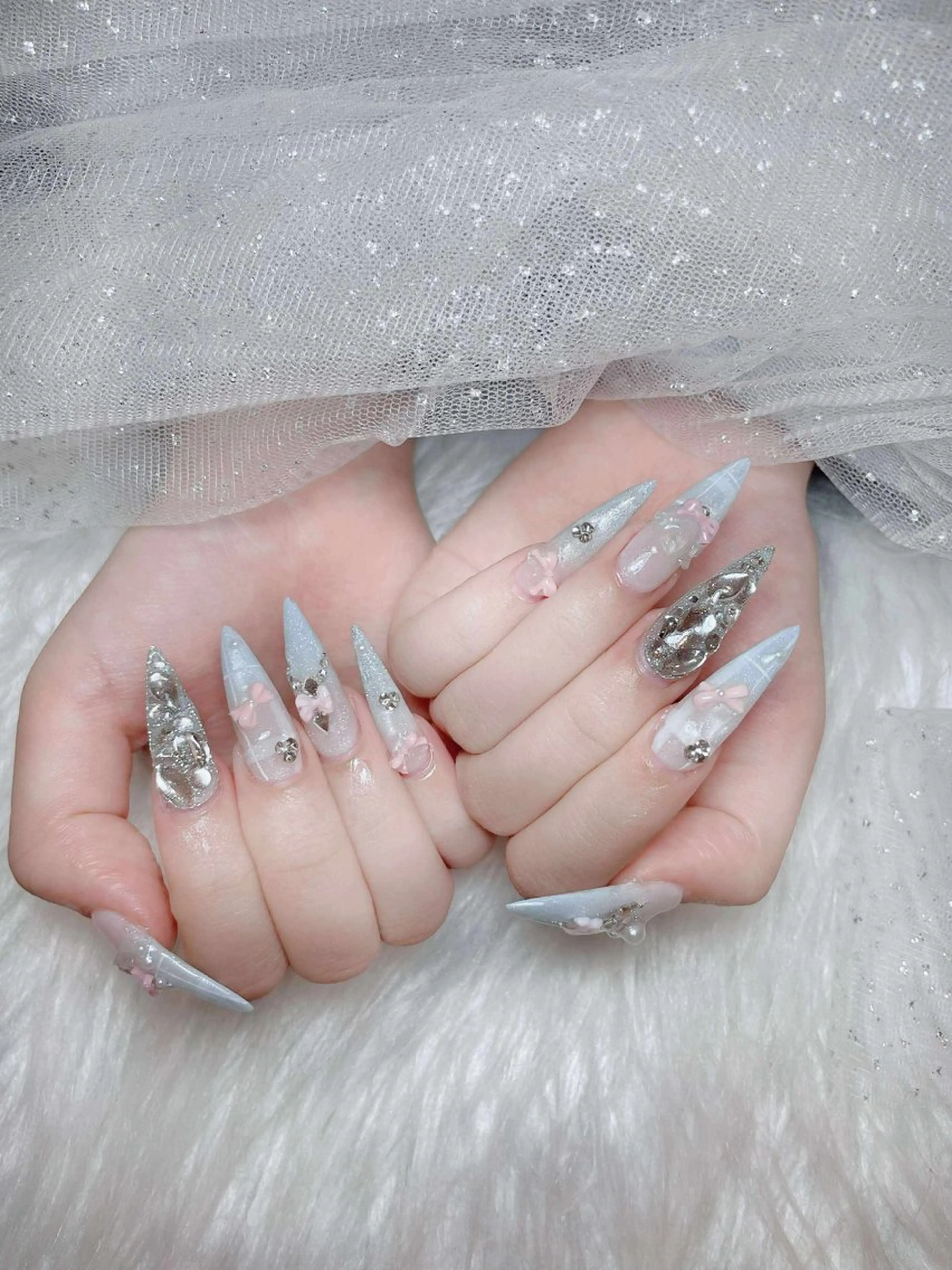 ネイル アートネイル ジェルネイル 韓国ネイル ニュアンスネイル ワンカラーネイル ハンドネイル Queen Nail Salonのネイルデザイン