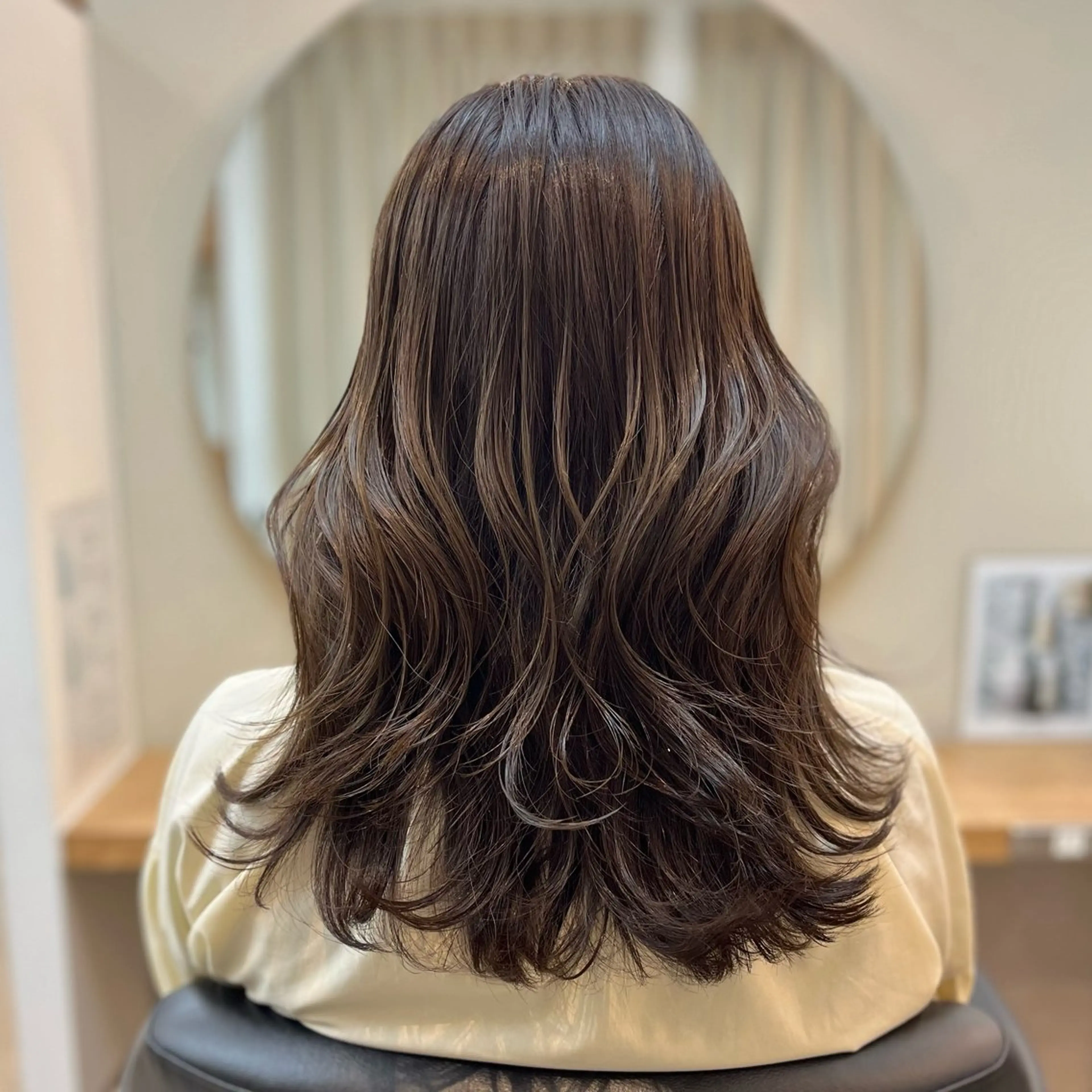 セミロング 美容師歴13年 川口のヘアスタイル