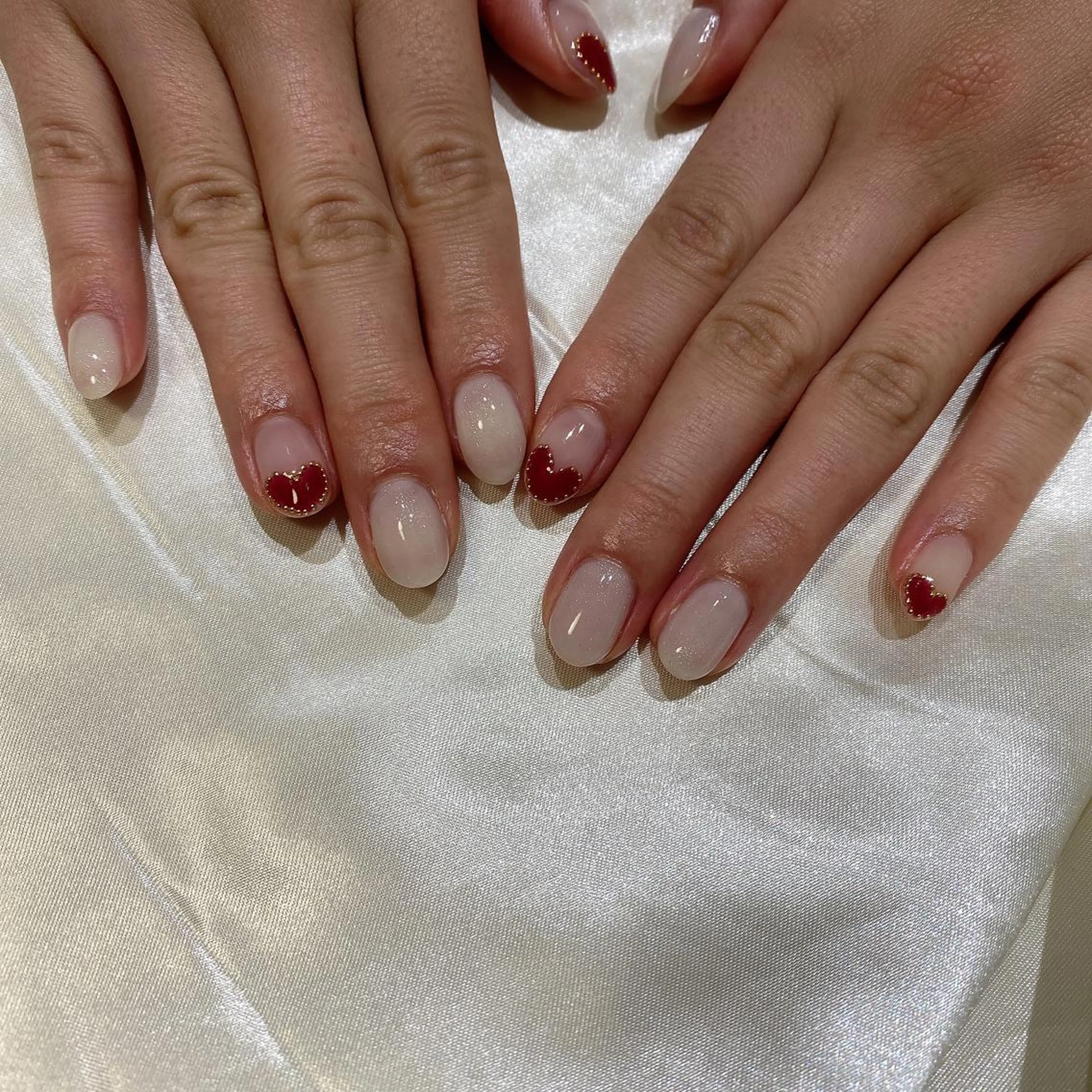 ネイル ハンドネイル 西岡 杏のネイルデザイン