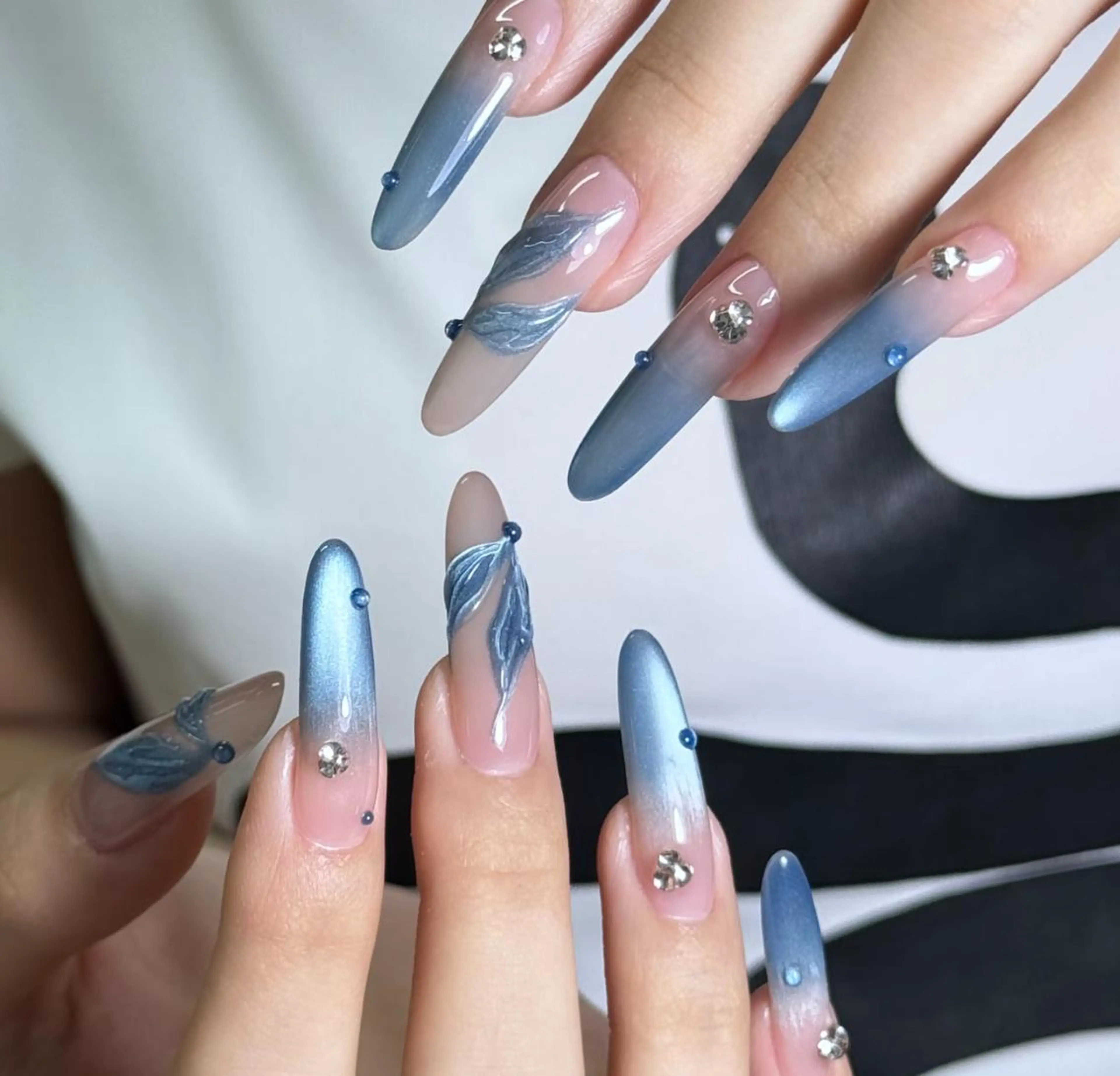 ネイル ハンドネイル 🎀 Ayaka_nailのネイルデザイン