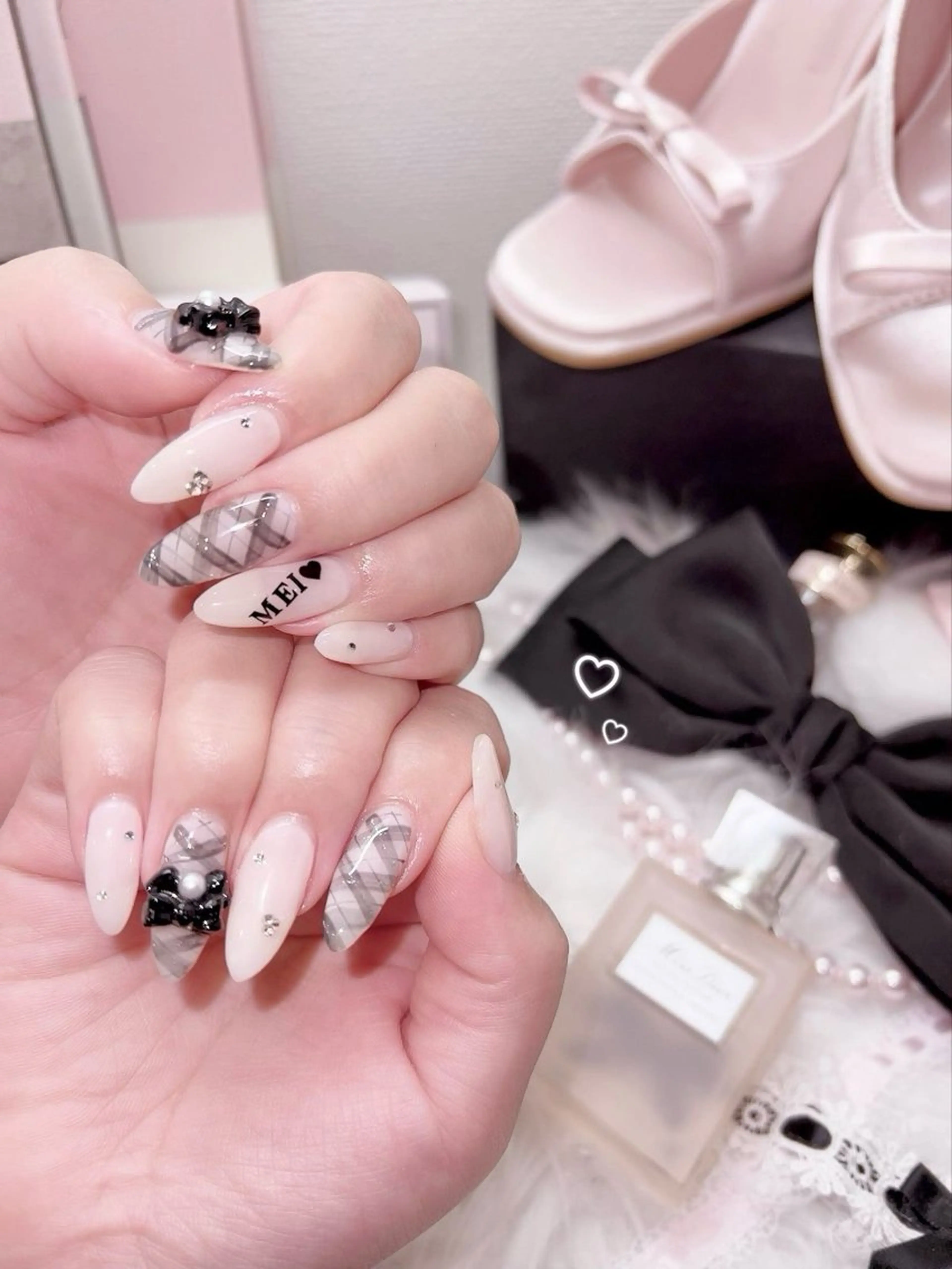 ネイル フレンチネイル キラキラネイル 韓国ネイル シンプルネイル ワンホンネイル ハンドネイル MEI Nailのネイルデザイン