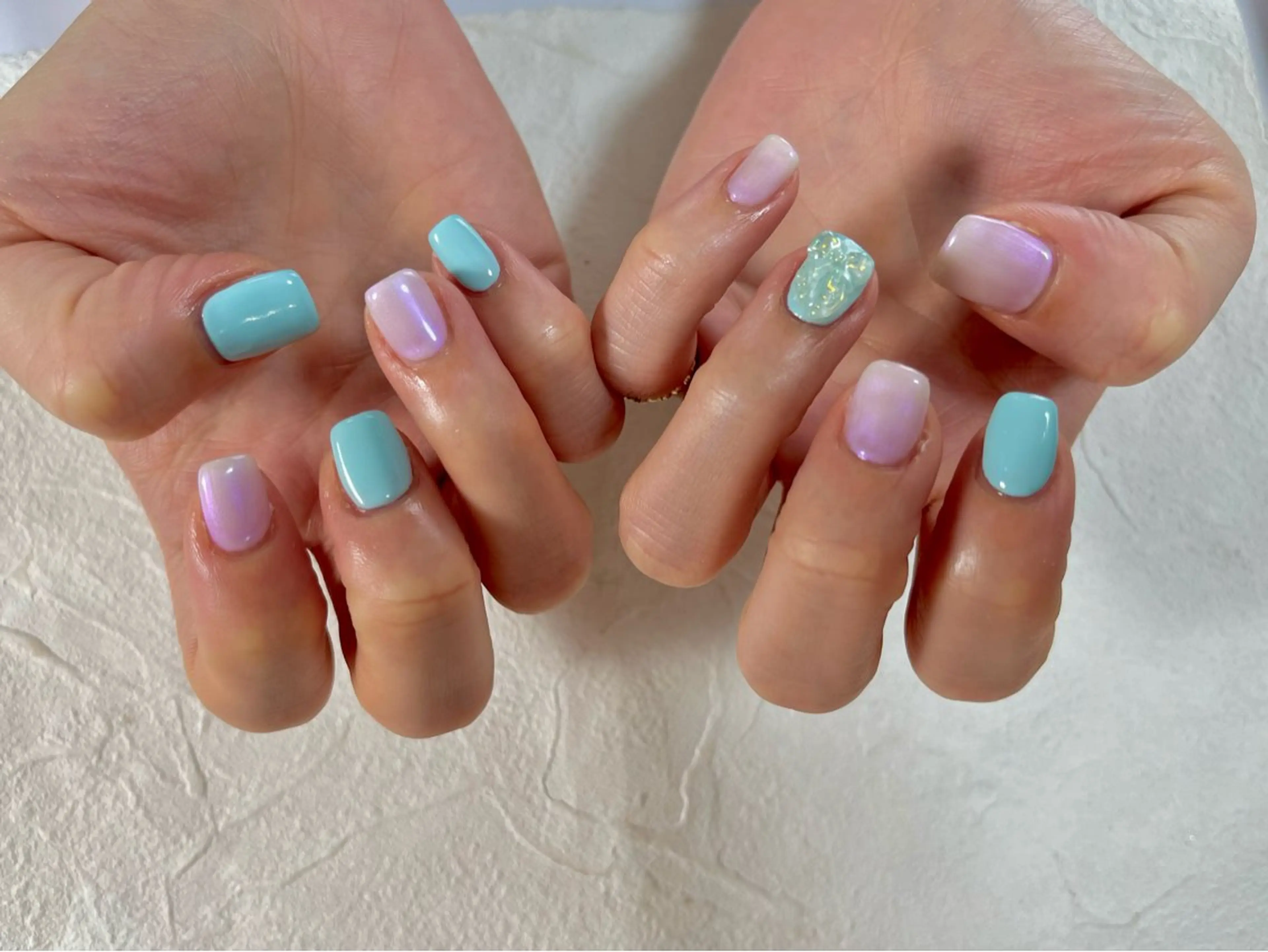 ネイル オーロラネイル フットネイル フレンチネイル ジェルネイル 韓国ネイル kiki nail たまプラーザのネイルデザイン