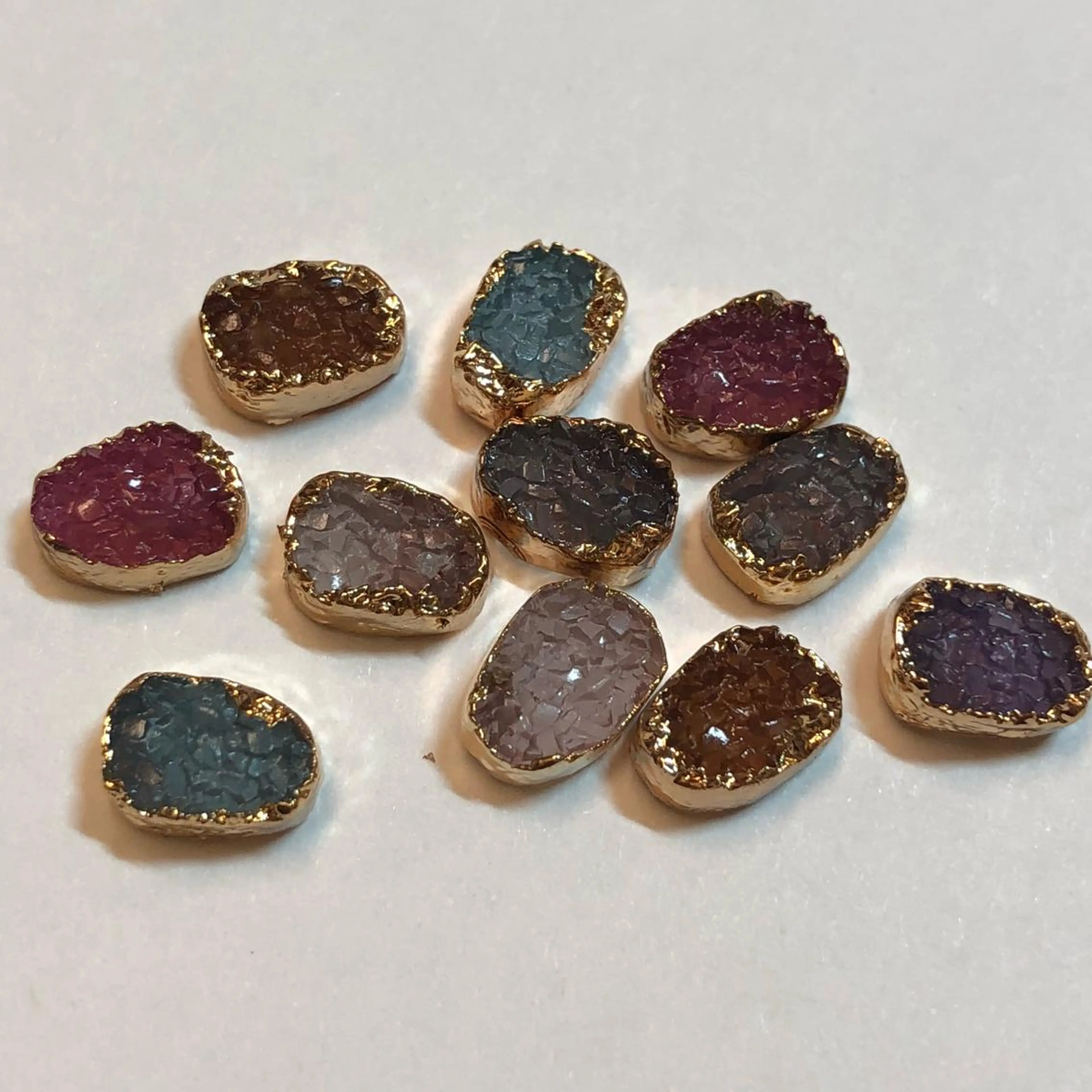 ネイル ストーンネイル KIREIE NAILSのネイルデザイン