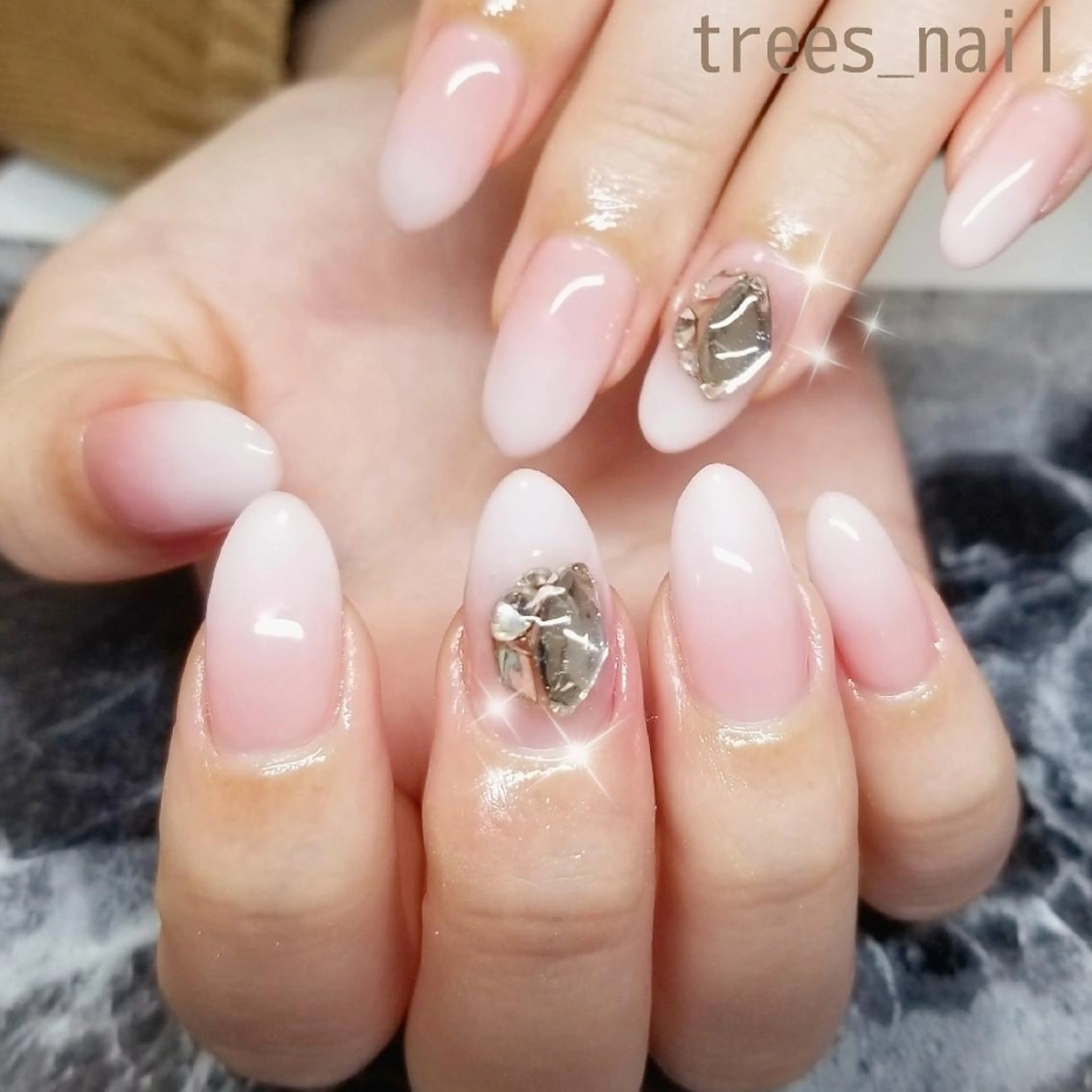 ネイル シンプルネイル ハンドネイル フットネイル trees_ nailのネイルデザイン