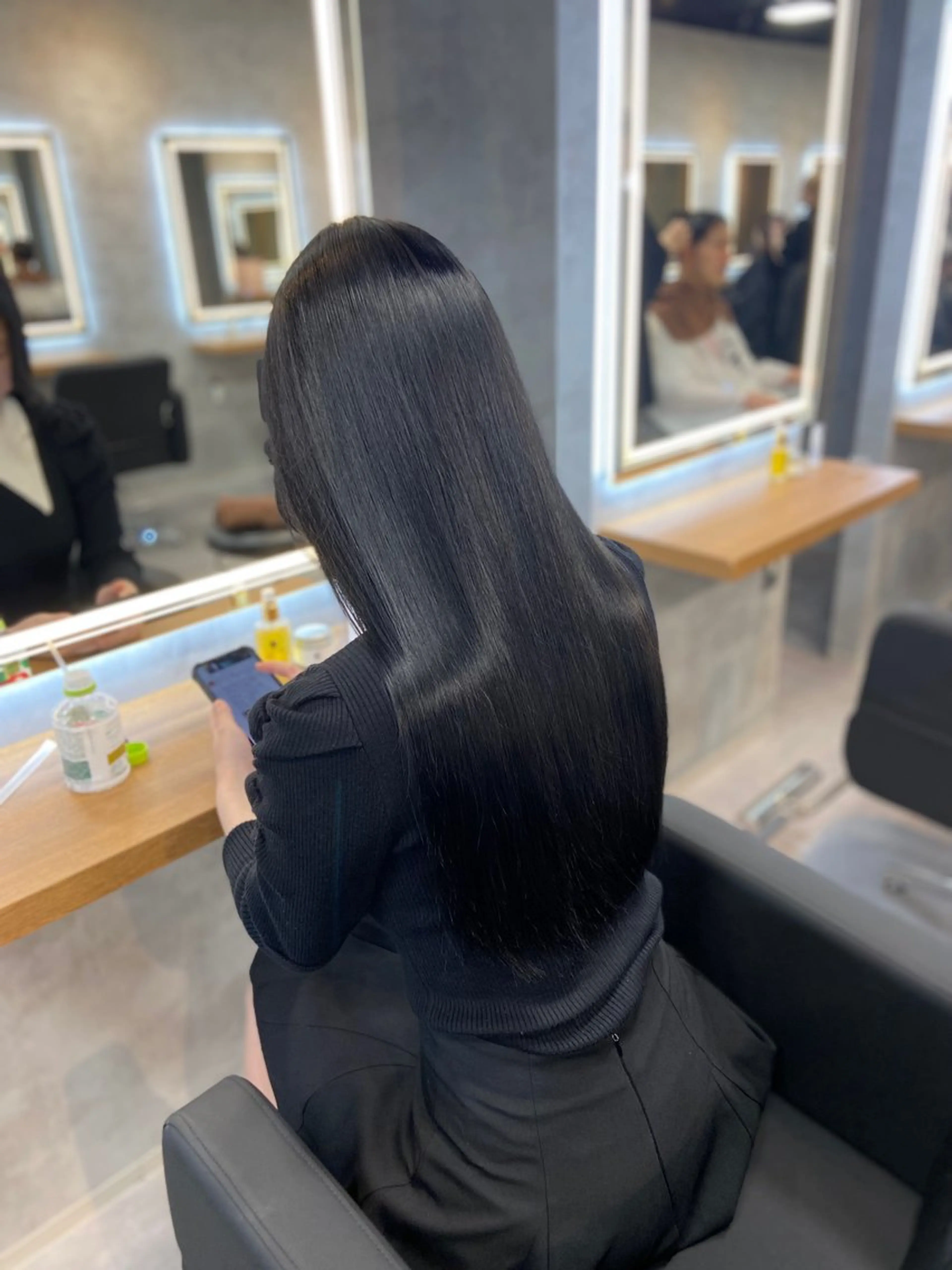 ロング カラー ヘアアレンジ カット ヘアカラー トリートメント ヘアセット レイヤー×透明感カラ ーHAYATOのヘアスタイル