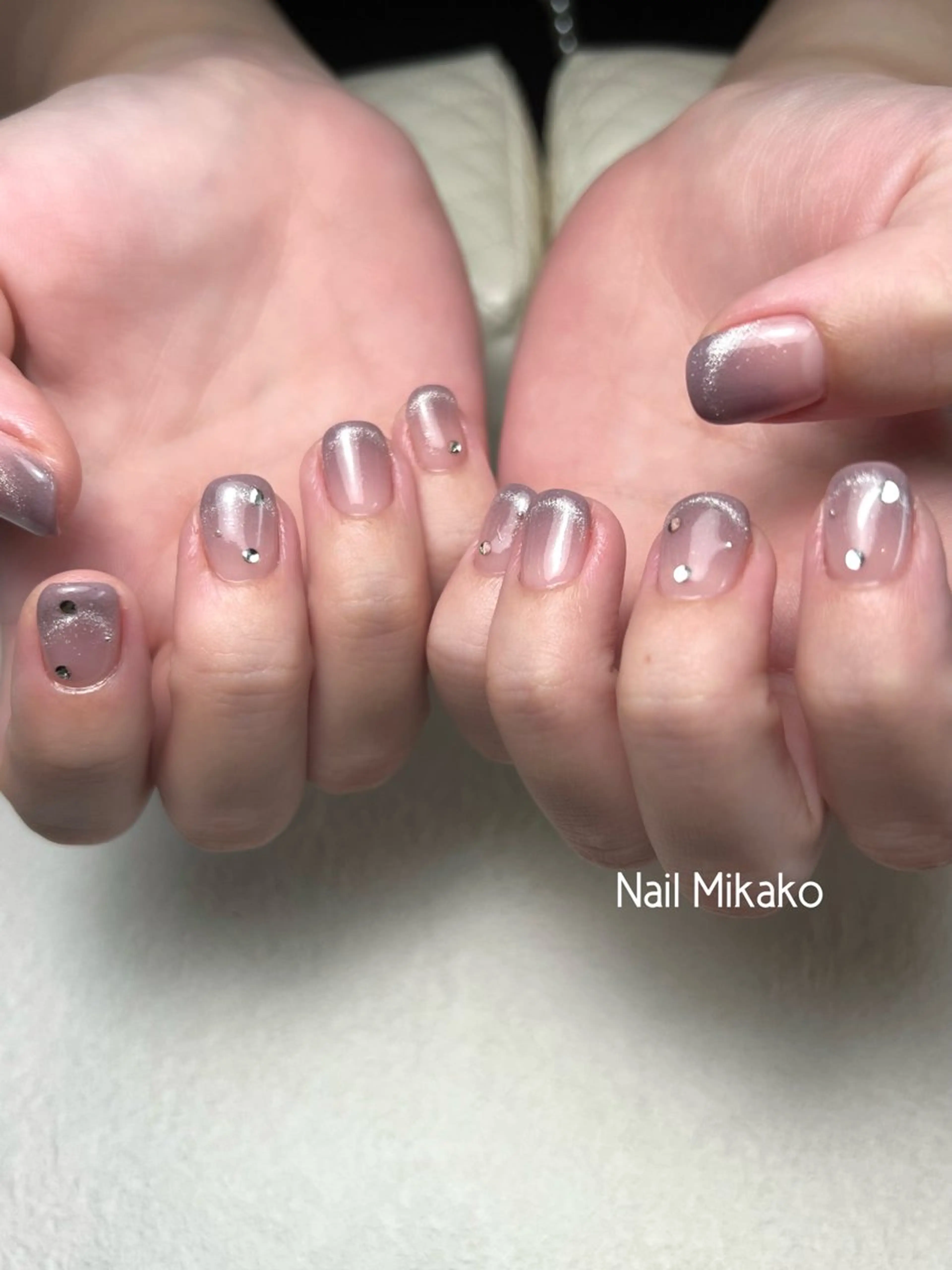 ネイル マグネットネイル ニュアンスネイル シンプルネイル ブライダルネイル Nail Mikakoのネイルデザイン