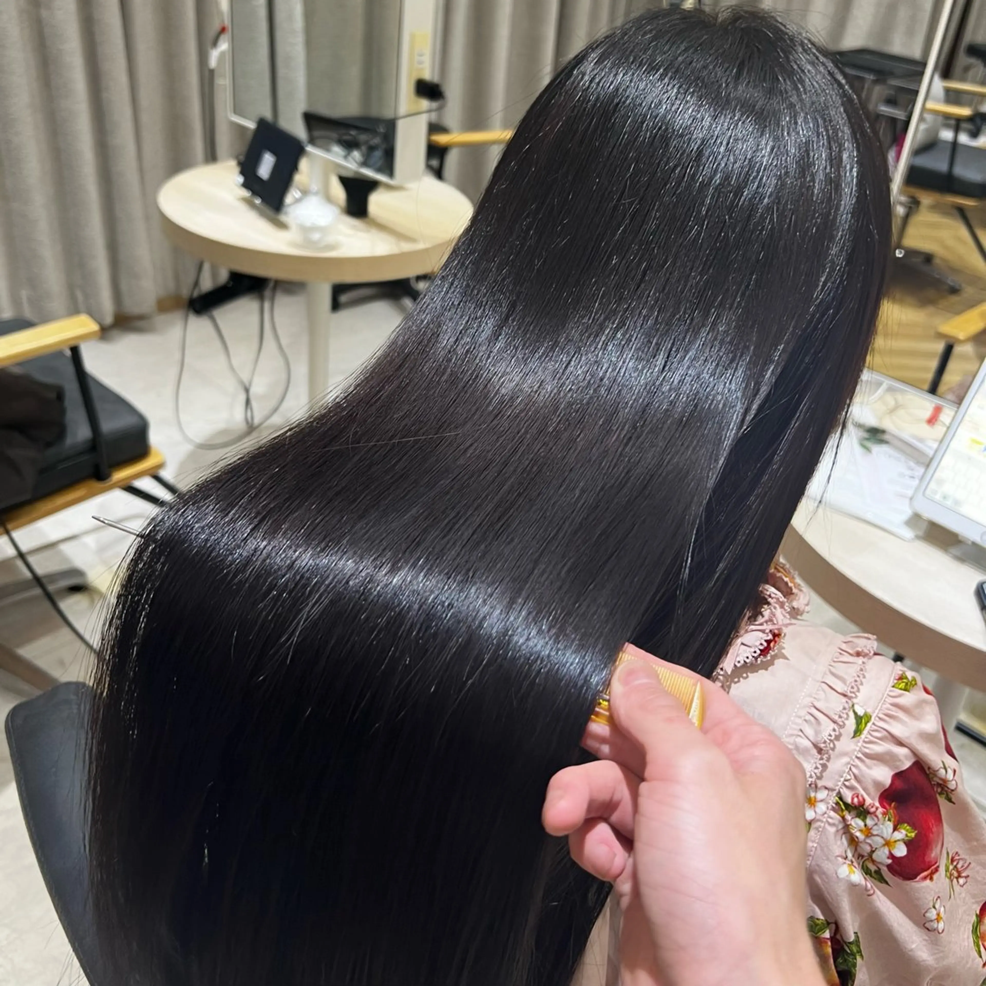 ロング カット ヘアカラー トリートメント 松田卓也🌟髪質改善 🌟縮毛矯正🌟艶髪のヘアスタイル