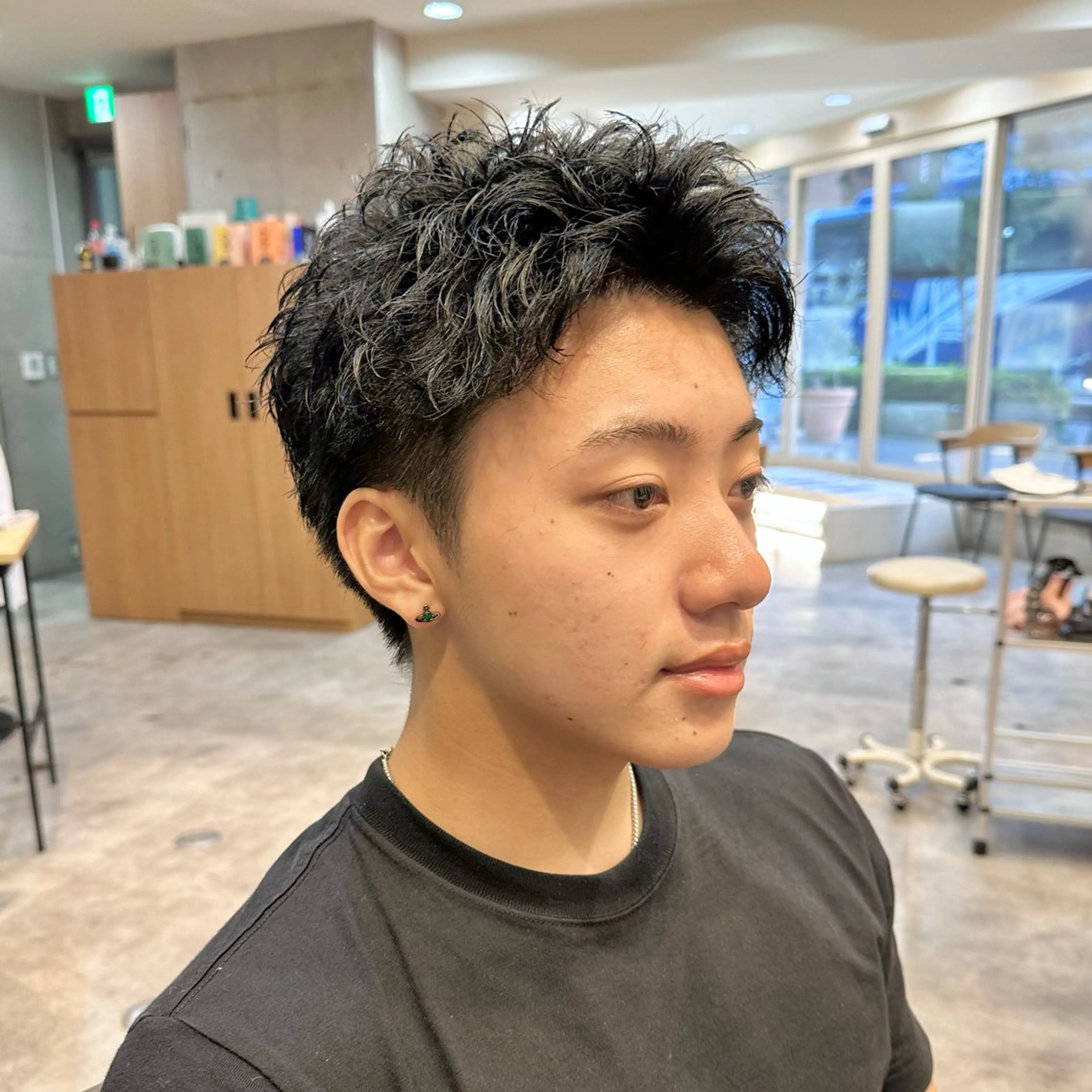 【短くても無造作】カット＋スパイキーパーマの写真