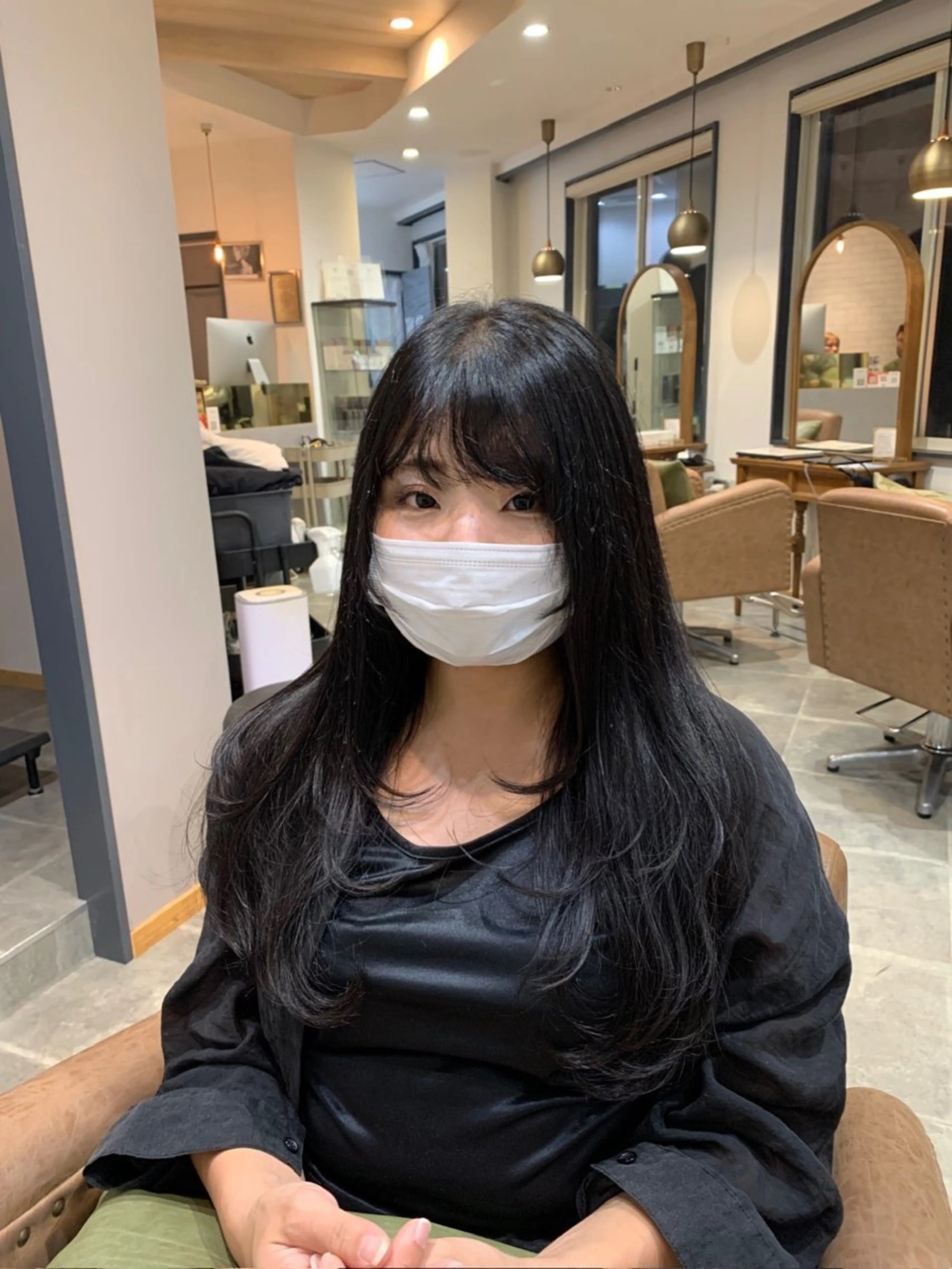 ロング レイヤーカット 鍋嶋 涼香のヘアスタイル