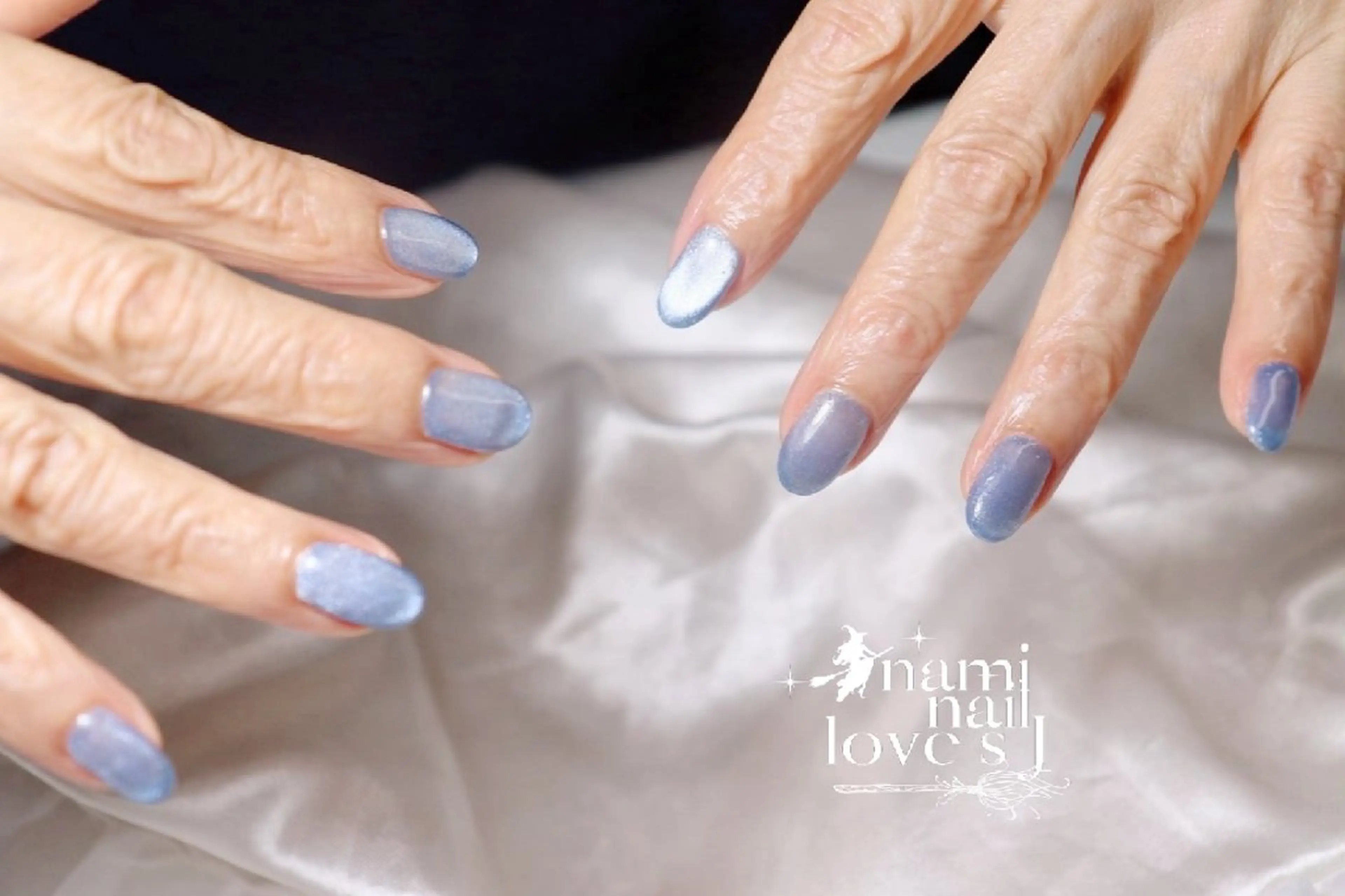 ネイル アートネイル ブルー マグネットネイル マグネットワンカラー ワンカラーネイル 内 奈美のネイルデザイン