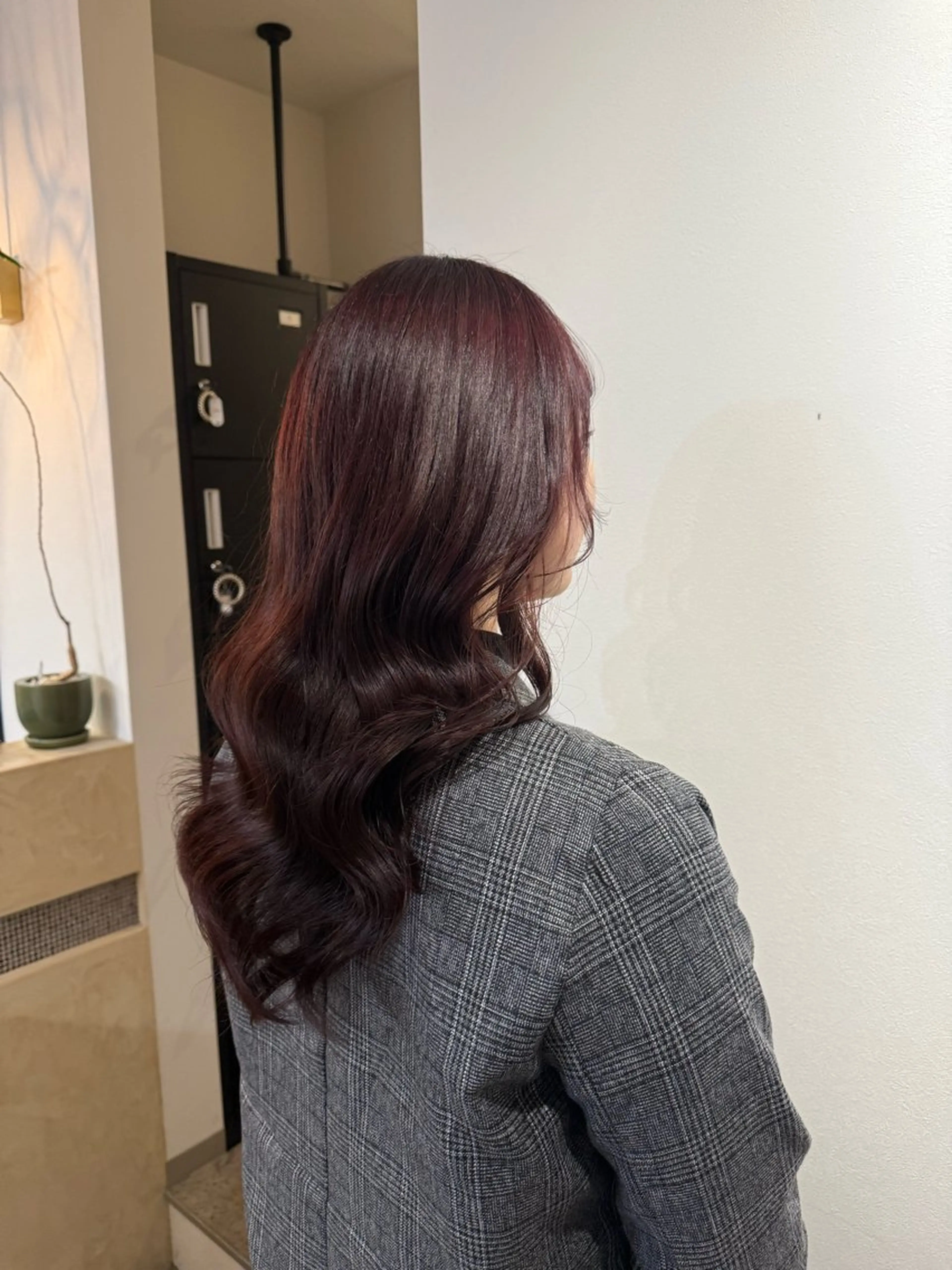 カラー ボルドーカラー 明 (めい)のヘアスタイル