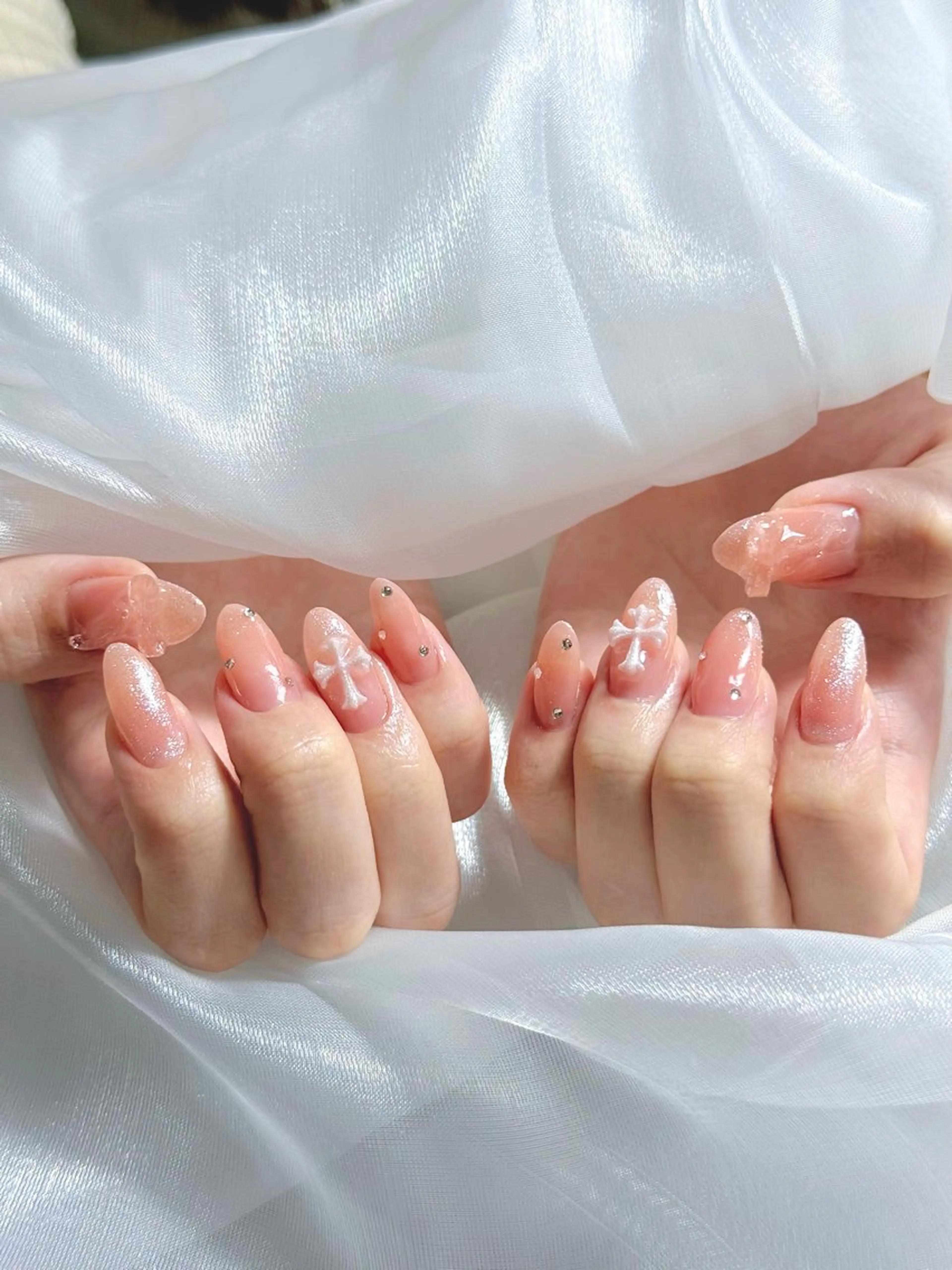 ネイル アートネイル ジェルネイル グラデーション キラキラネイル ニュアンスネイル ハンドネイル Kitty Nailのネイルデザイン