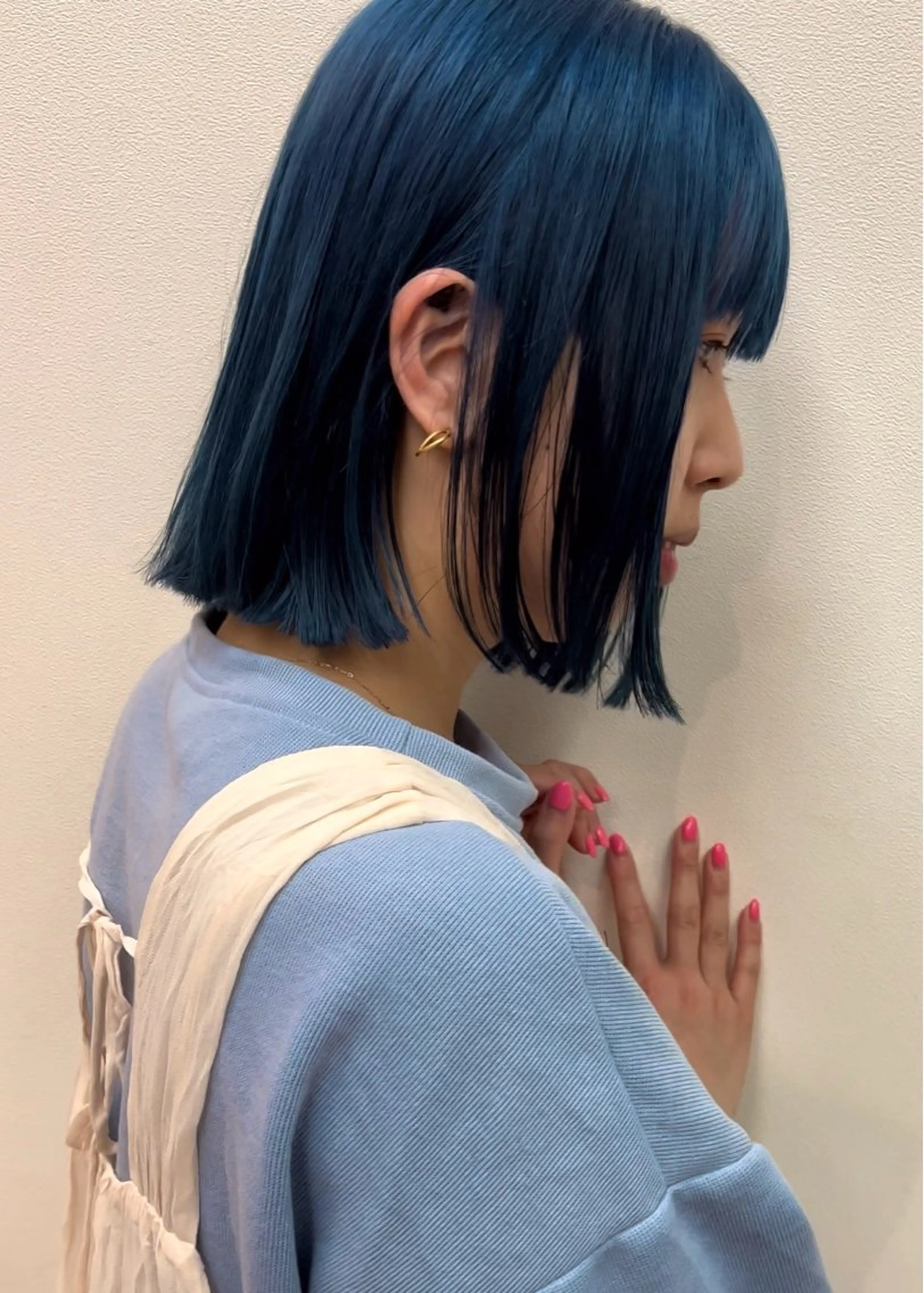 ミディアム カラー ブルーカラー ブルーグレー カット ヘアカラー トリートメント 田室 和幸のヘアスタイル