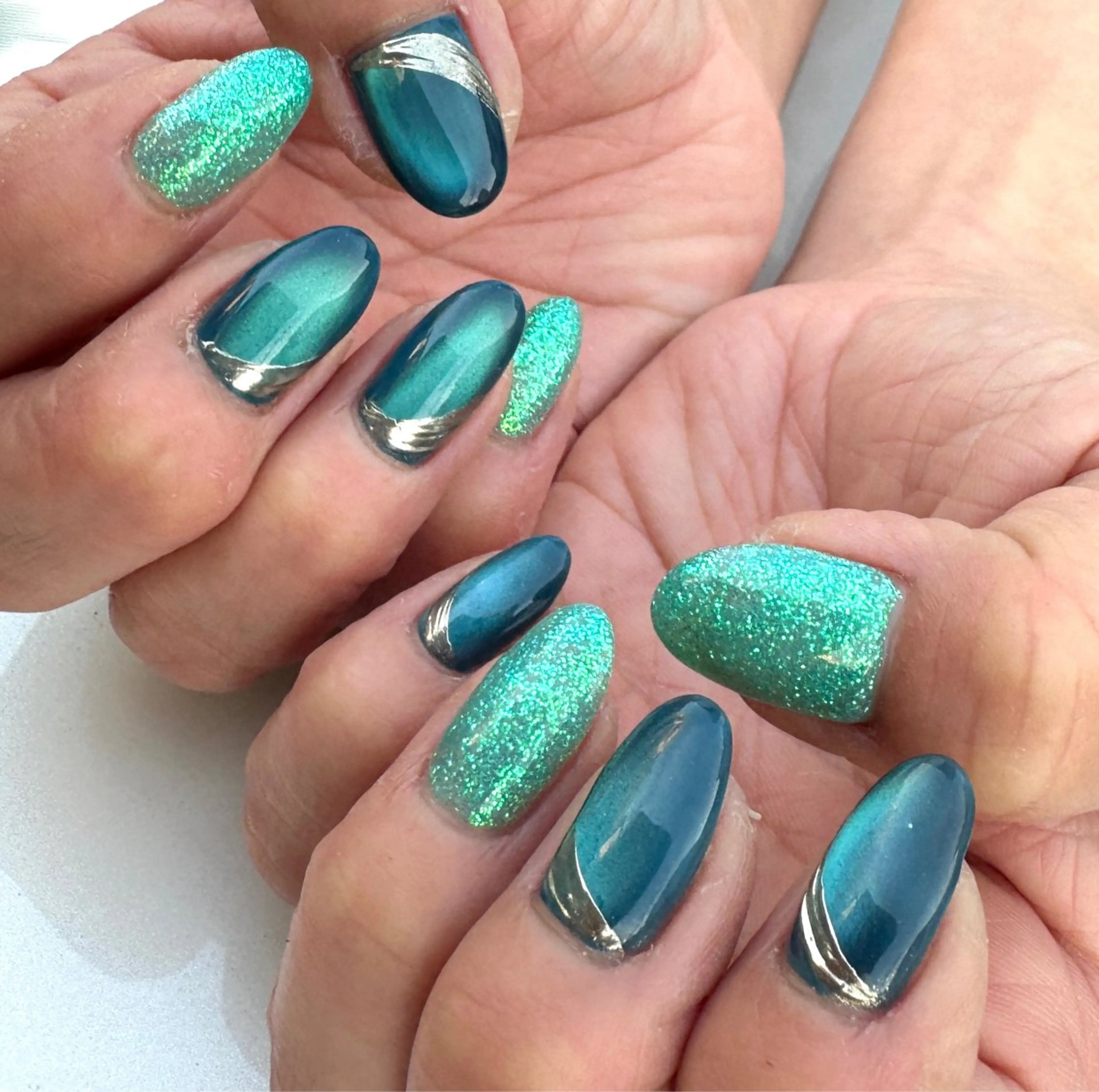 ネイル マグネットネイル ハンドネイル ameria meguのネイルデザイン