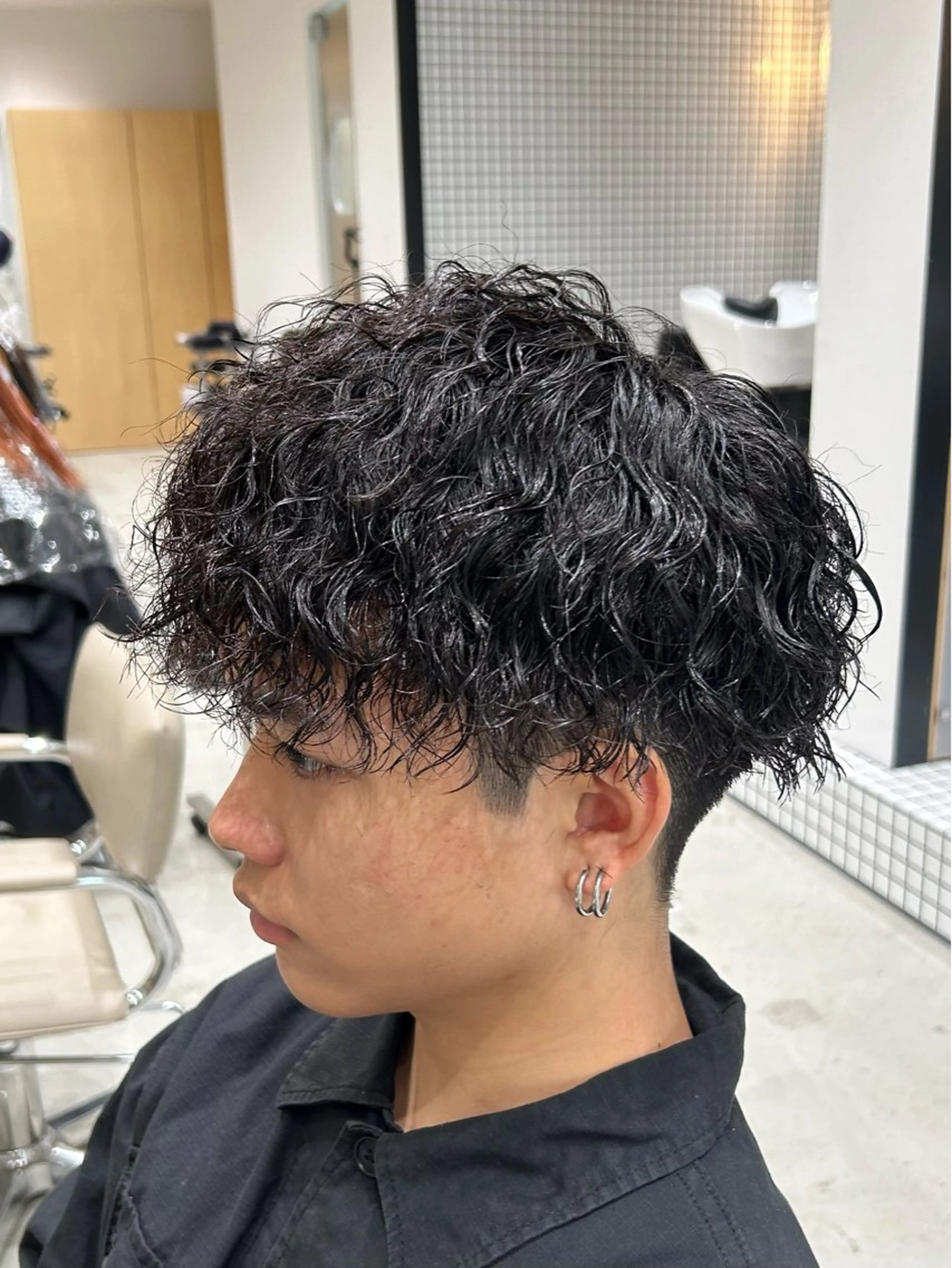 パーマ メンズ フェードカット メンズパーマ ツイストスパイラルパーマ スパイラルパーマ 🐲ツイスパ🐲 フェード/龍のヘアスタイル