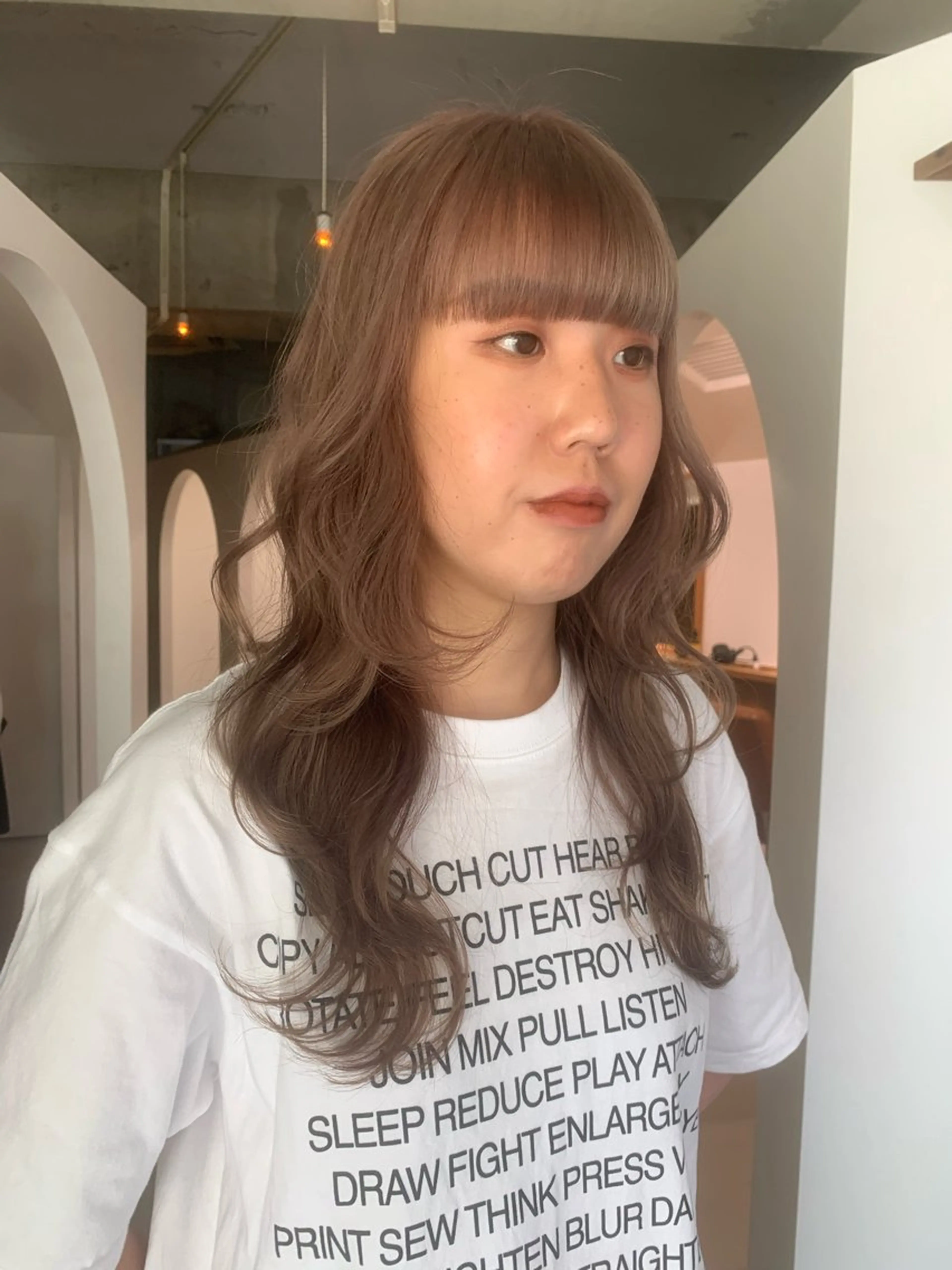 セミロング カラー ヘアアレンジ mirai/レイヤー ボブ/デザインのヘアスタイル