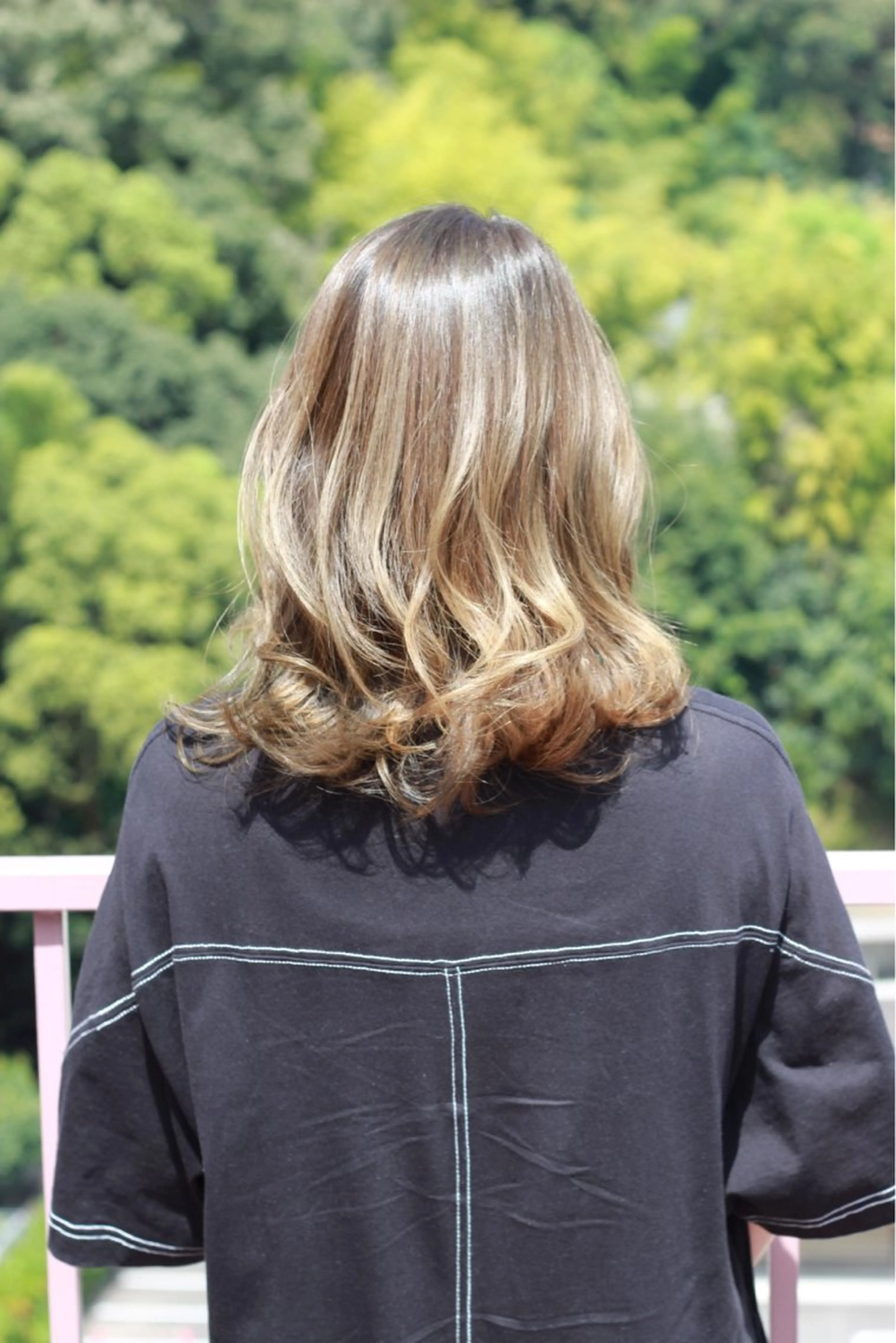 ミディアム カラー ベージュカラー オリーブベージュ カット ヘアカラー Viage （ビアージュ）のヘアスタイル