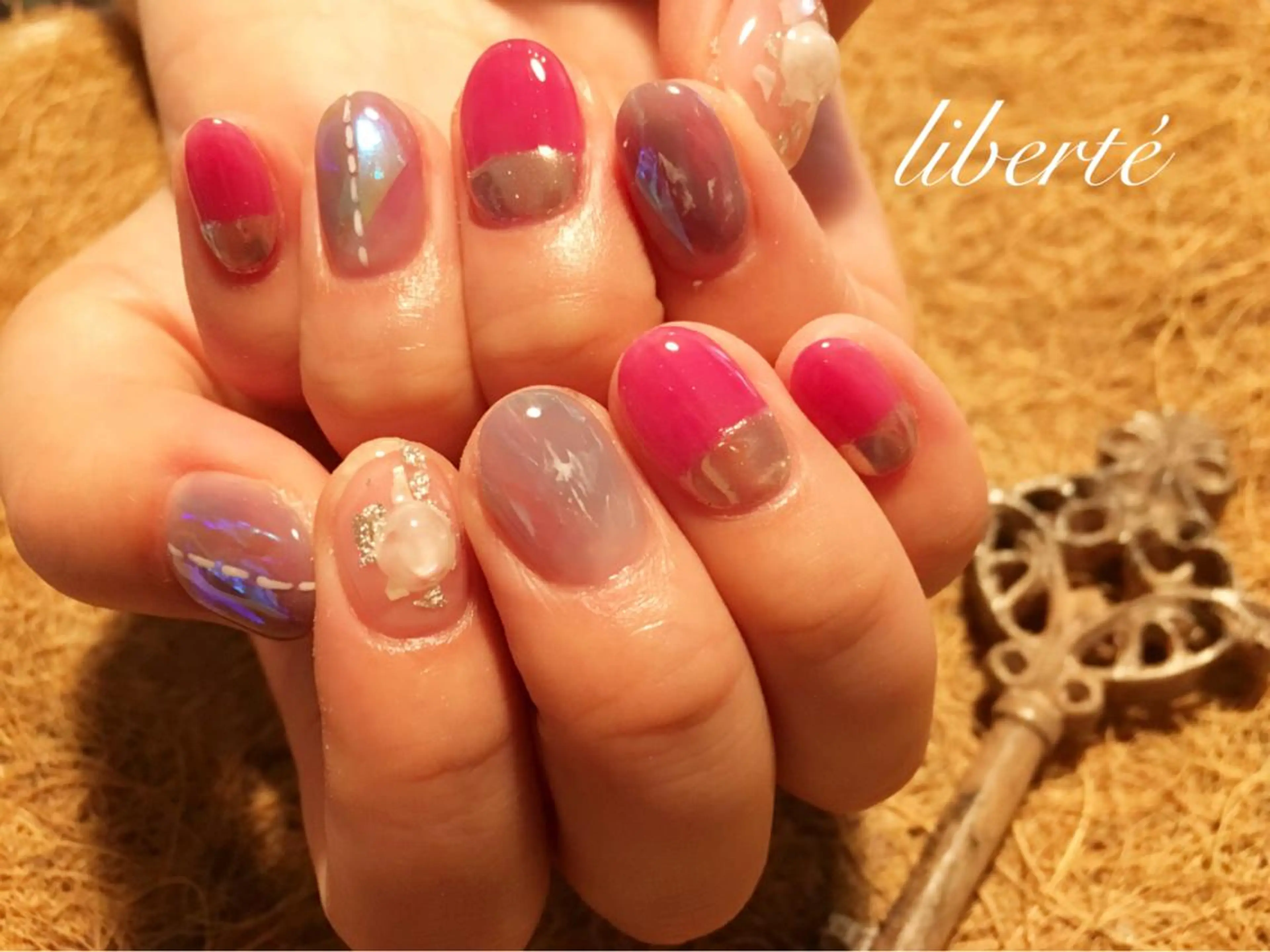 ネイル liberté (リベルテ)のネイルデザイン