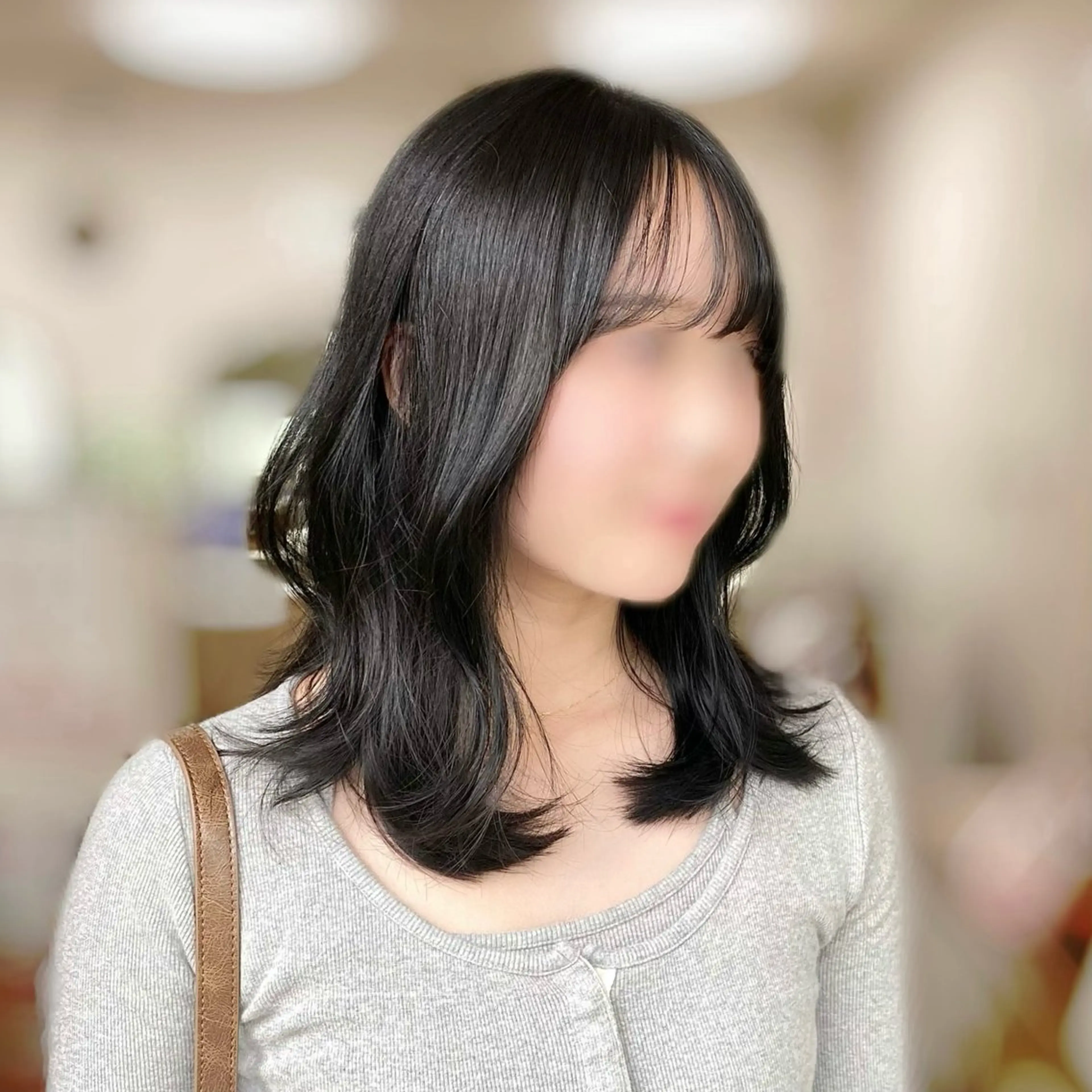 セミロング カラー 黒髪 グレーブラック カット ヘアカラー トリートメント 🥣 hashi 🛋️のヘアスタイル