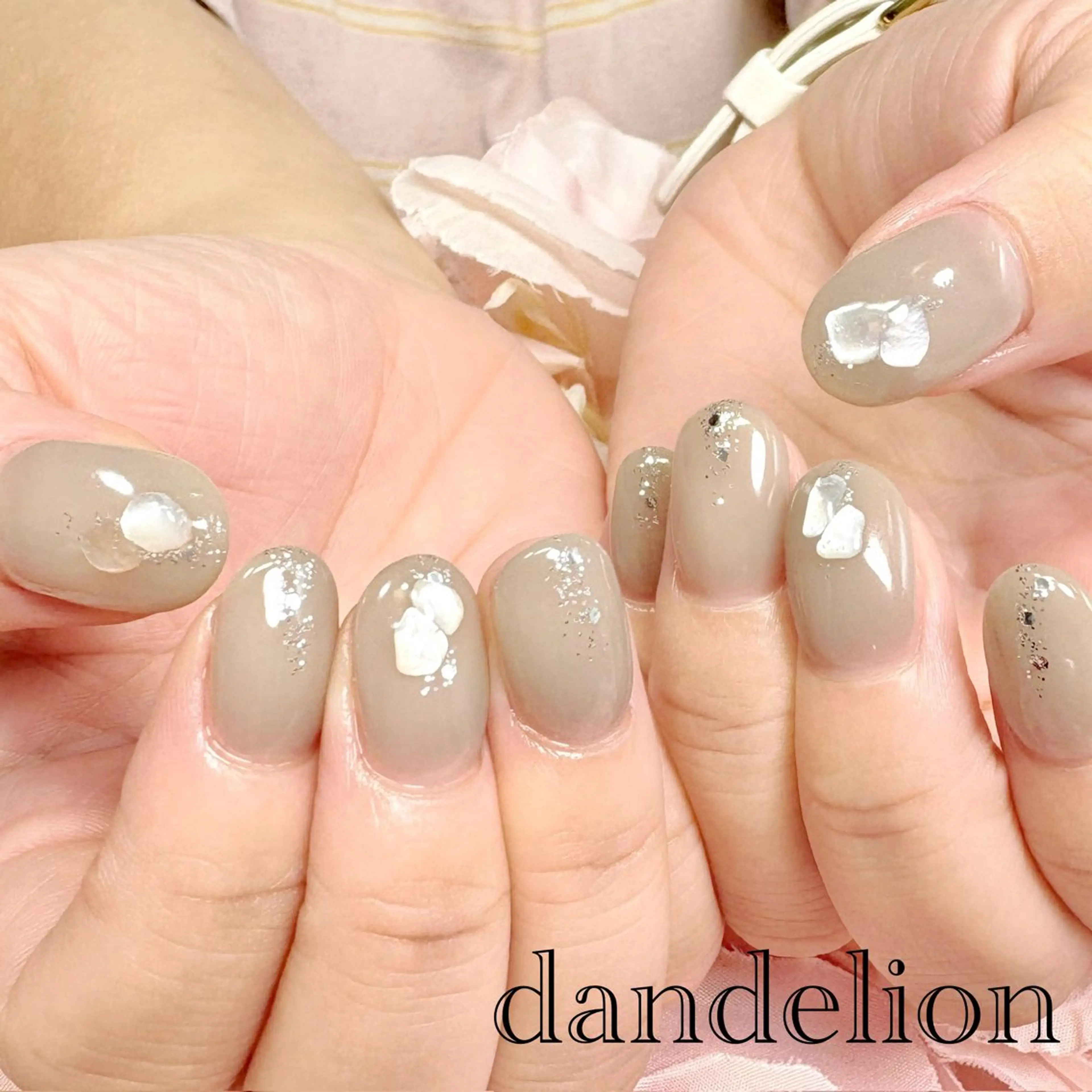 ネイル ハンドネイル ハンドケア dandelion ダンデライオンのネイルデザイン