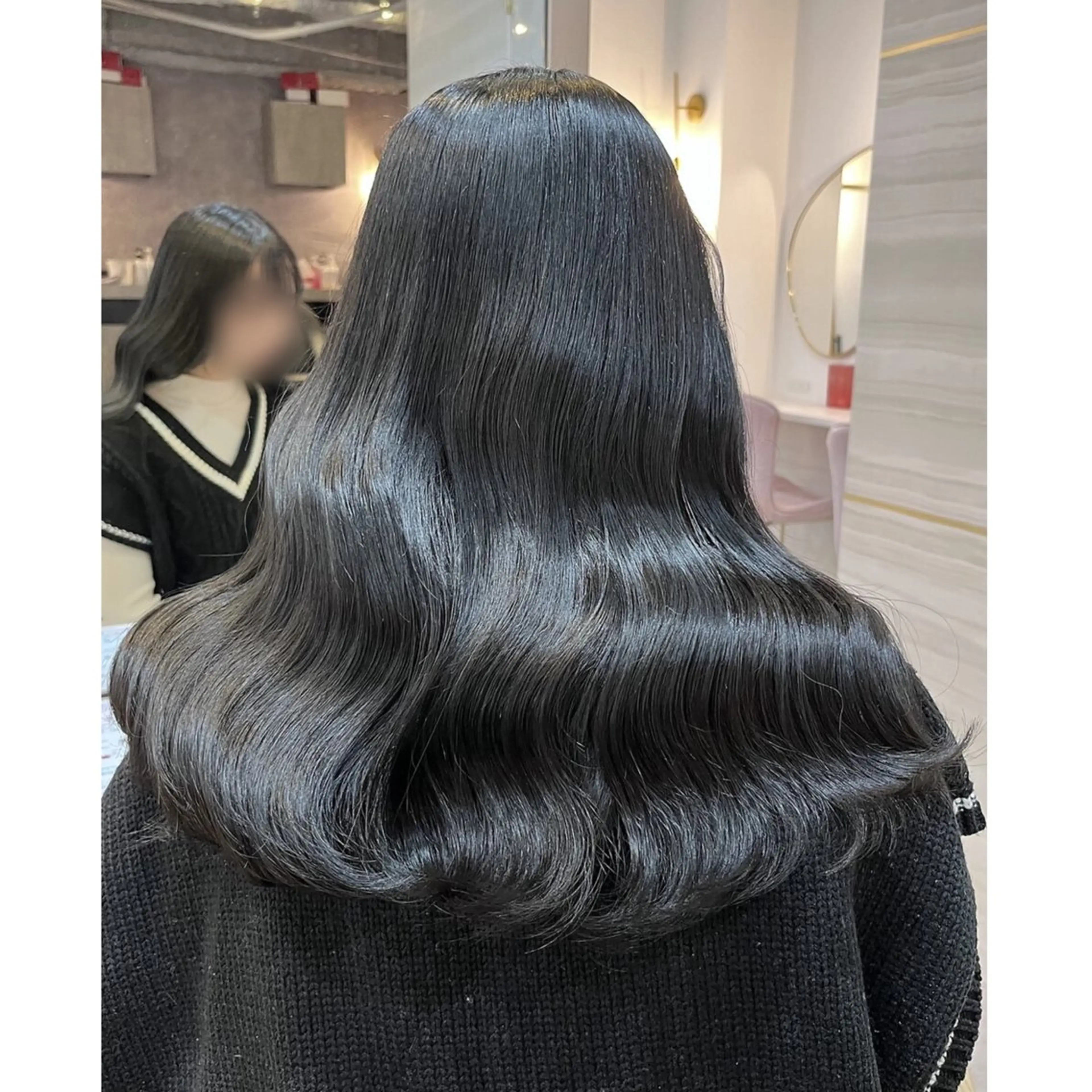 ロング ロング ヘアカラー 🐈‍⬛momo🐾 ダブルカラーのヘアスタイル