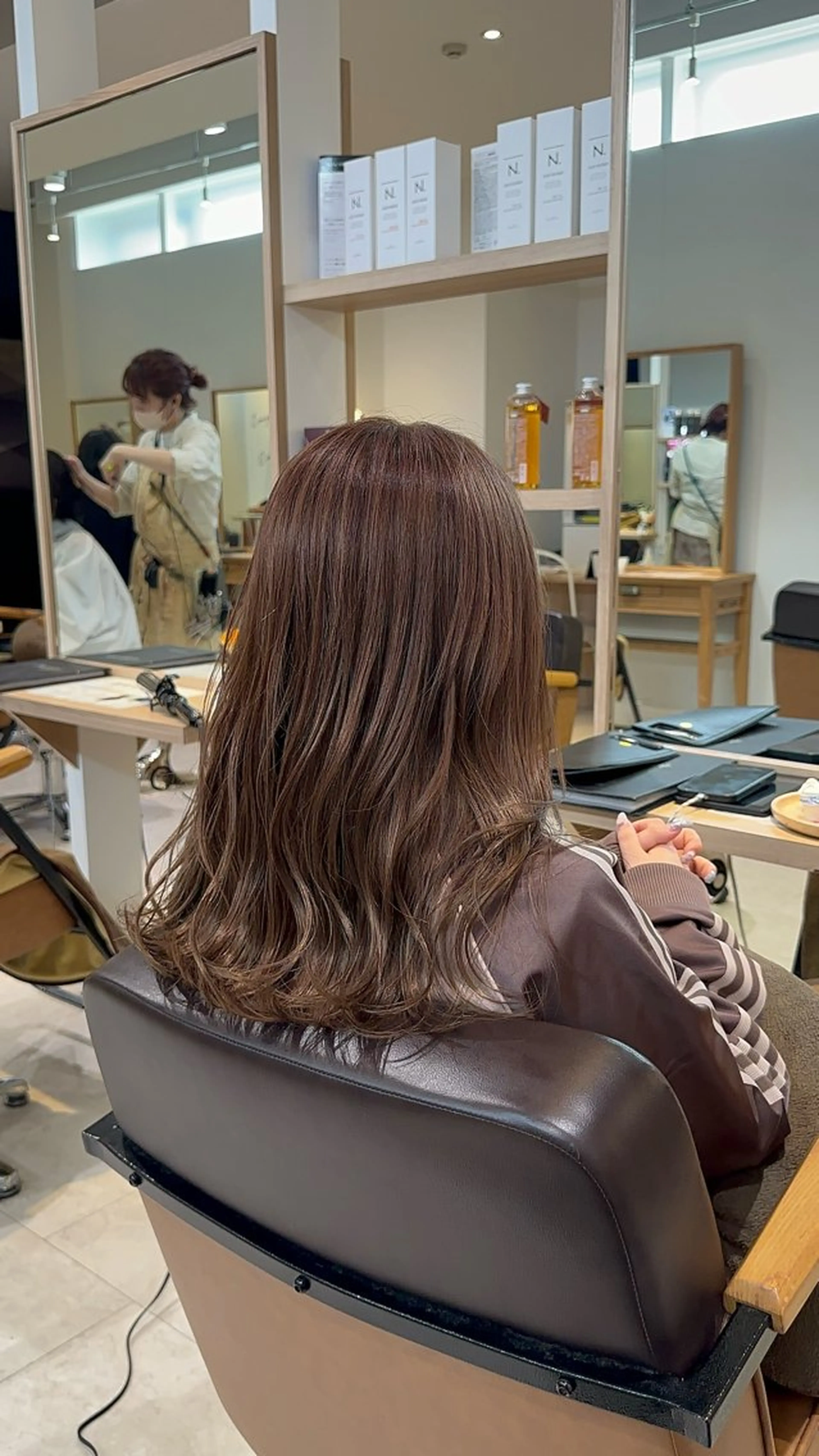 ミディアム BISCO hair 小西冬馬 縮毛矯正のヘアスタイル