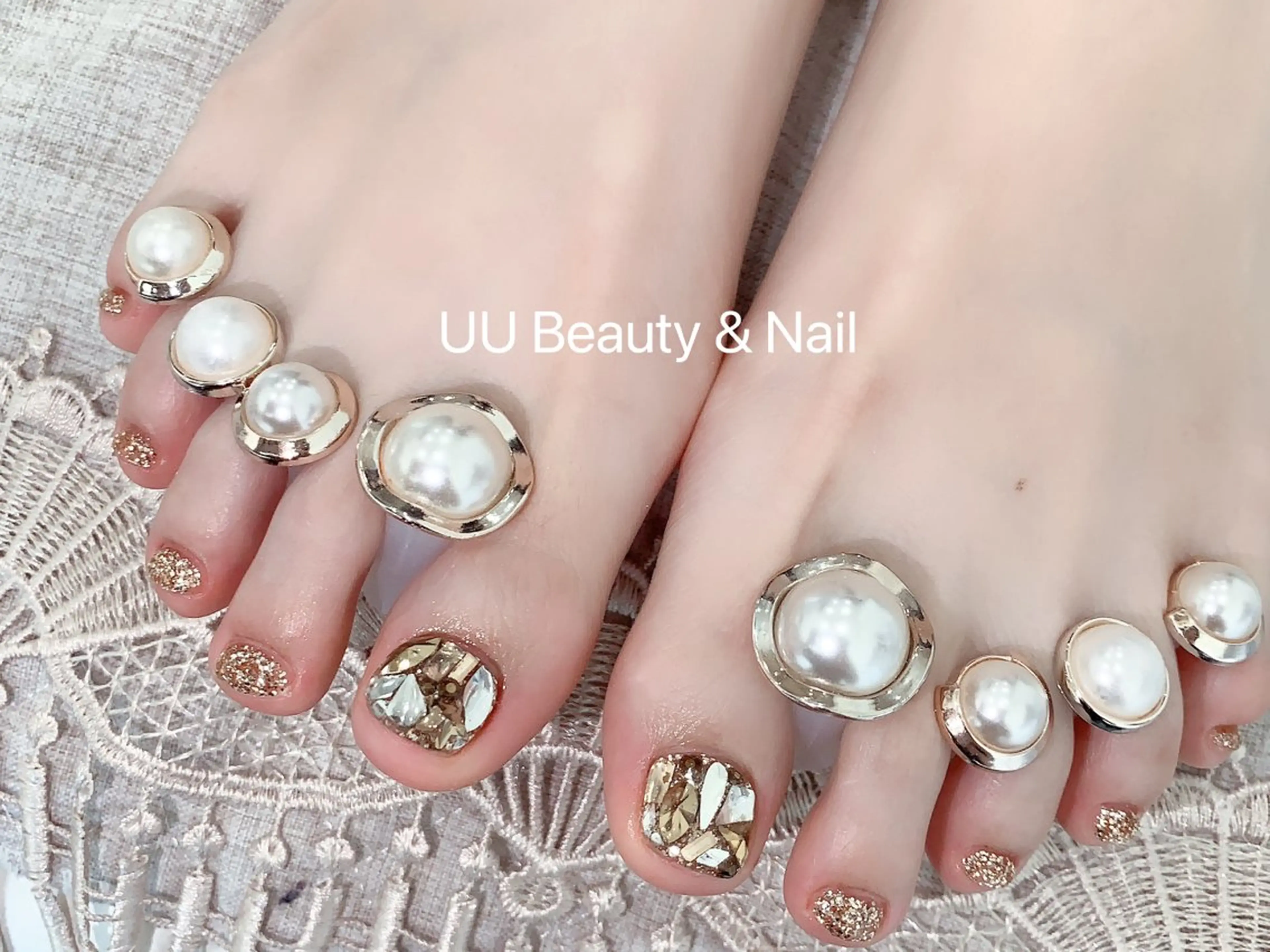 【Foot★新規ソフトジェルオフ込み】親指ストーン埋め込みの写真