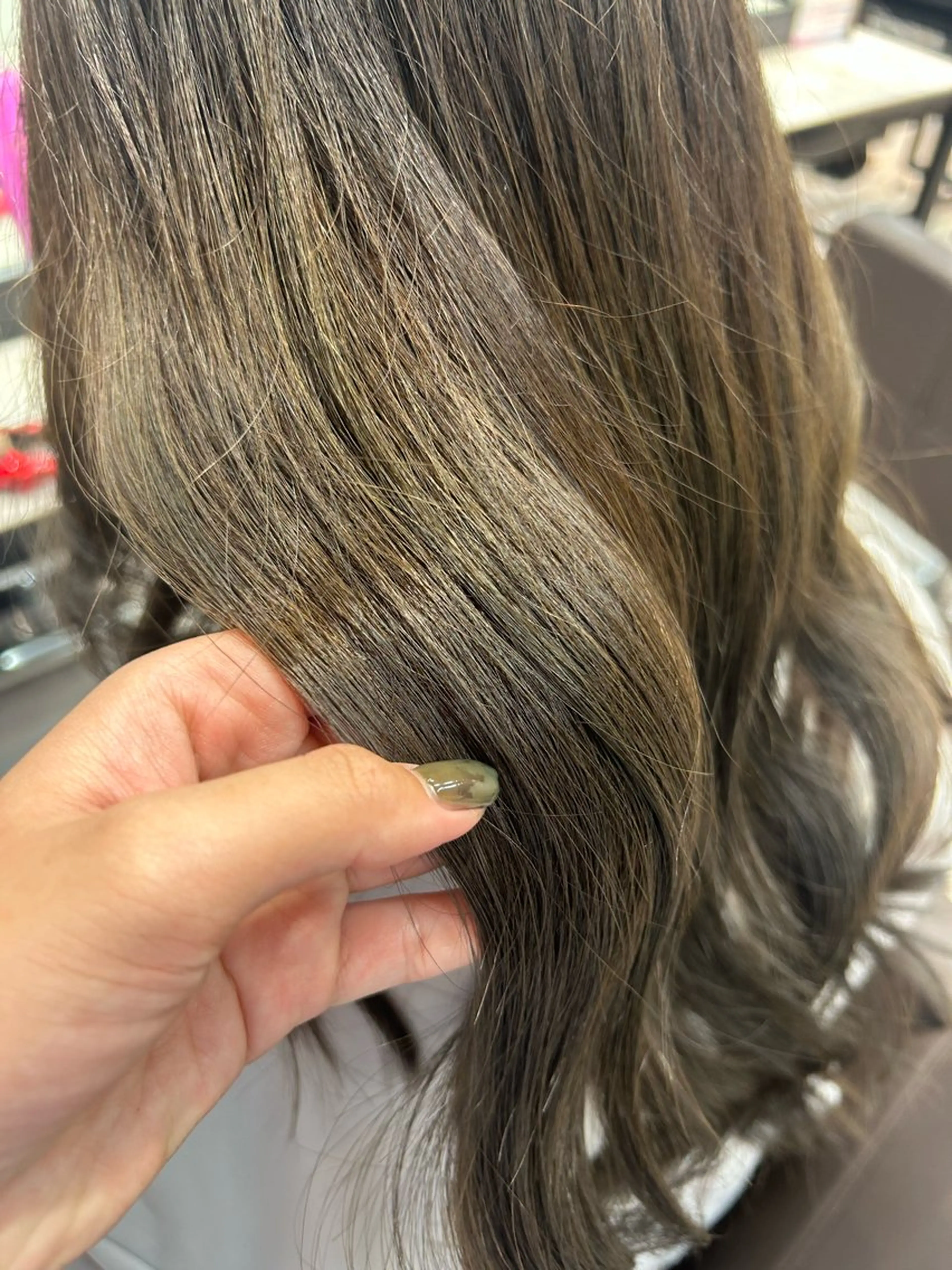 カラー 【elyts】 メイのヘアスタイル