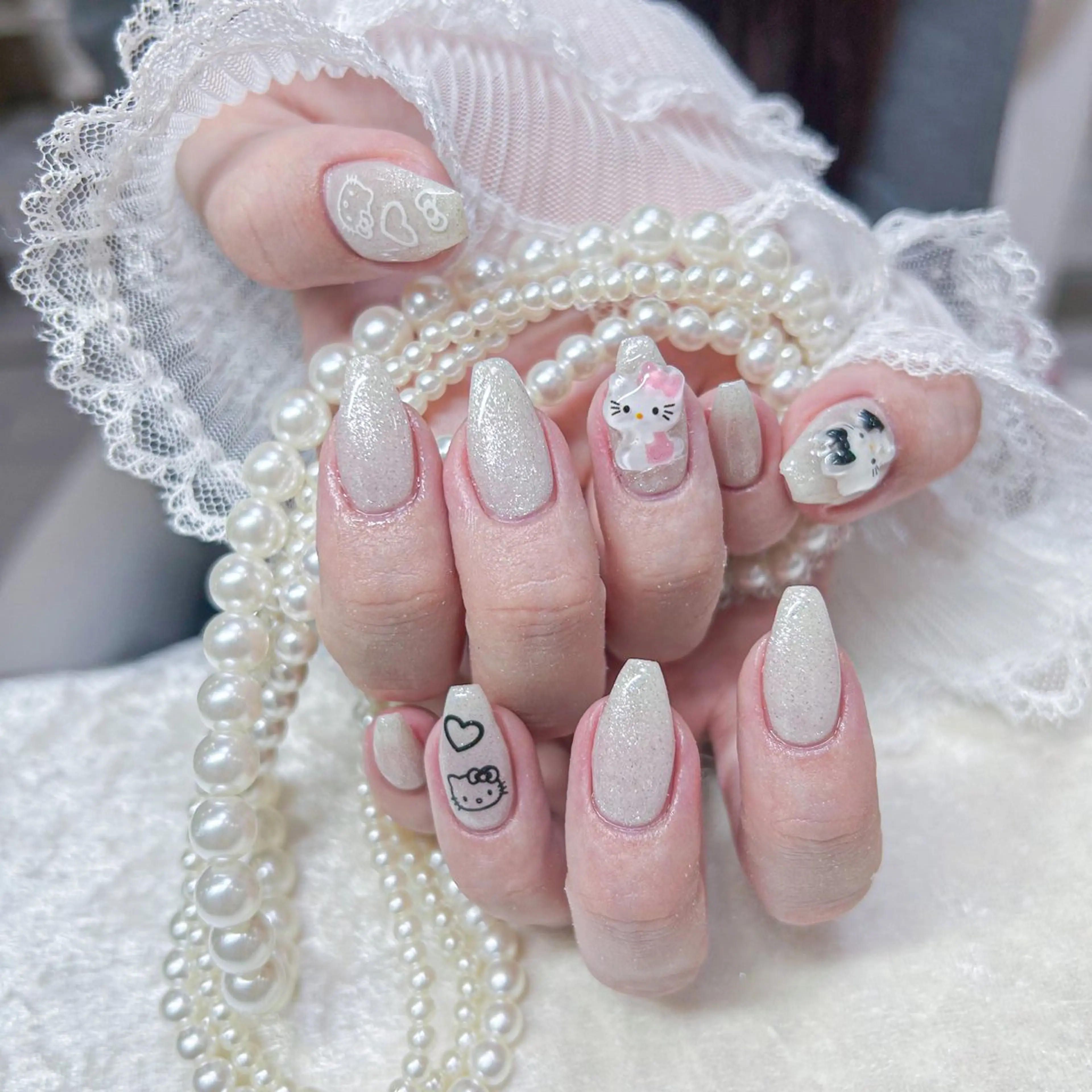 ネイル アートネイル 長さ出し フットネイル 韓国ネイル マグネットネイル ハンドネイル Minami 🍓のネイルデザイン