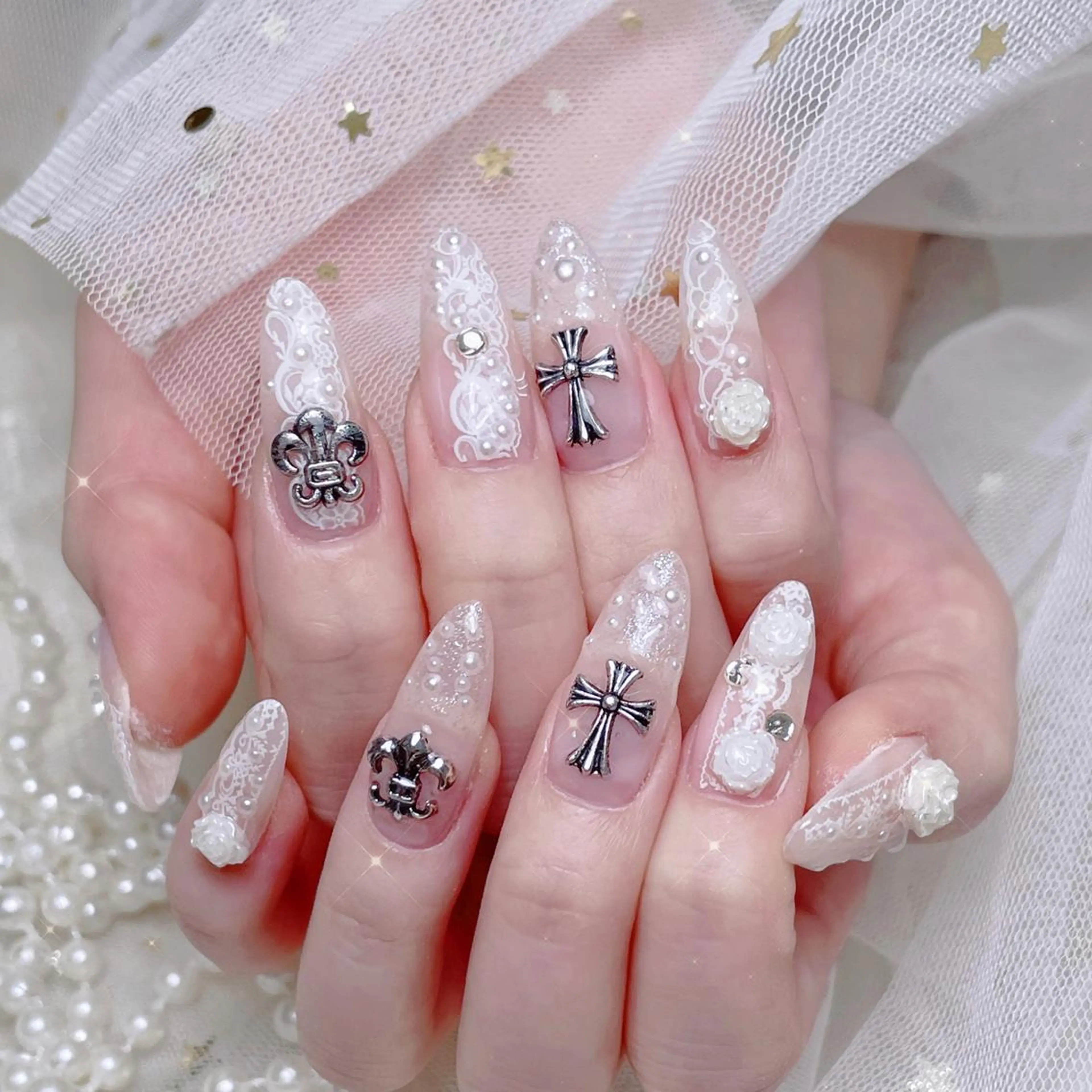 ネイル queens nailsalonのネイルデザイン