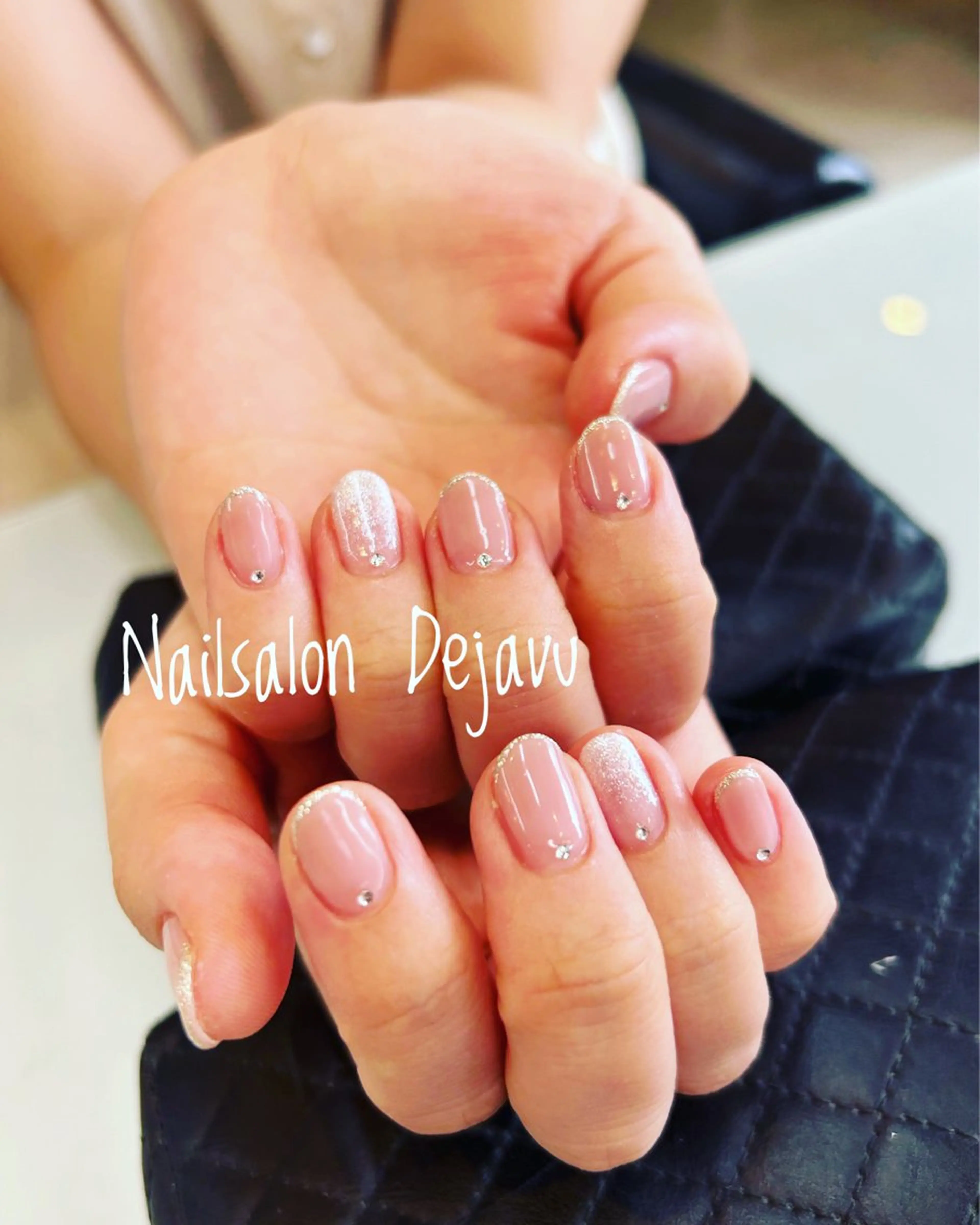 ネイル アートネイル ジェルネイル ラメ(グリッター) ワンカラーネイル ピンク ハンドネイル Nailsalon Dejavu  Yokosuka所属・Nailsalon Dejavuのネイルデザイン