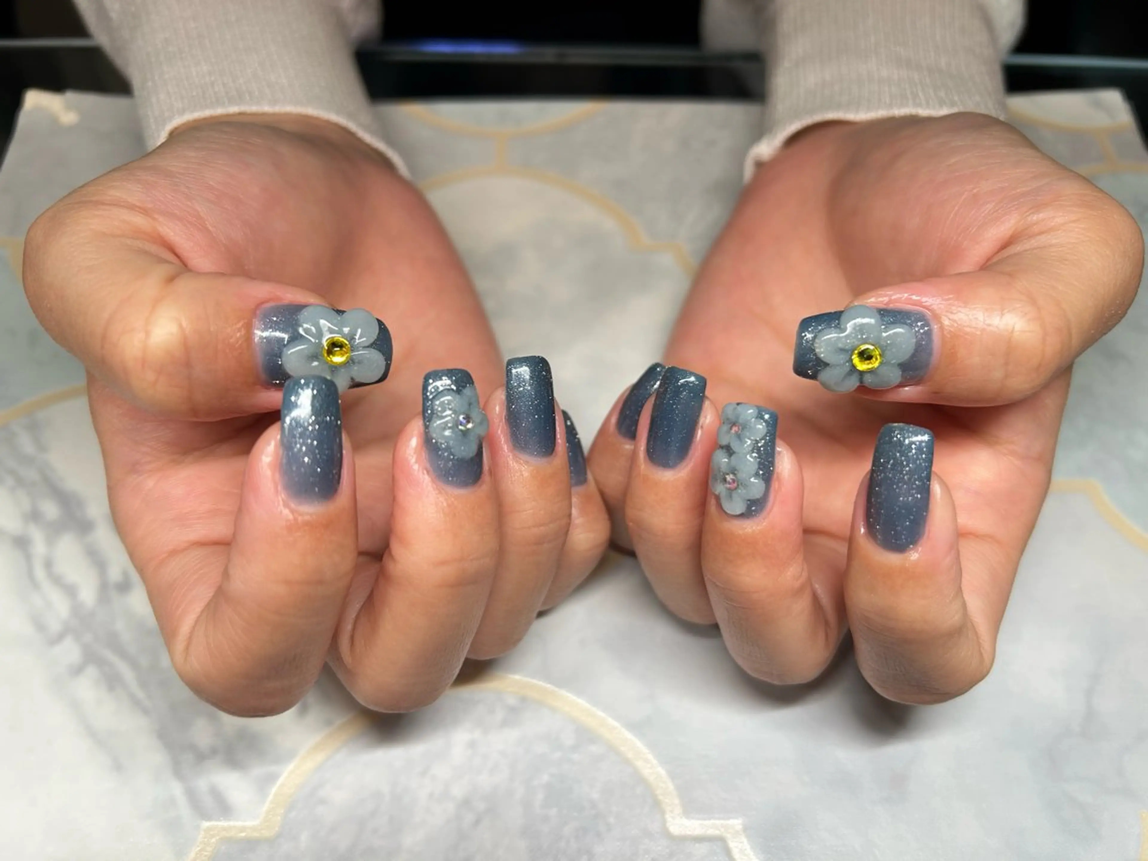 ネイル アートネイル シンプルネイル Lisa’s Salonのネイルデザイン