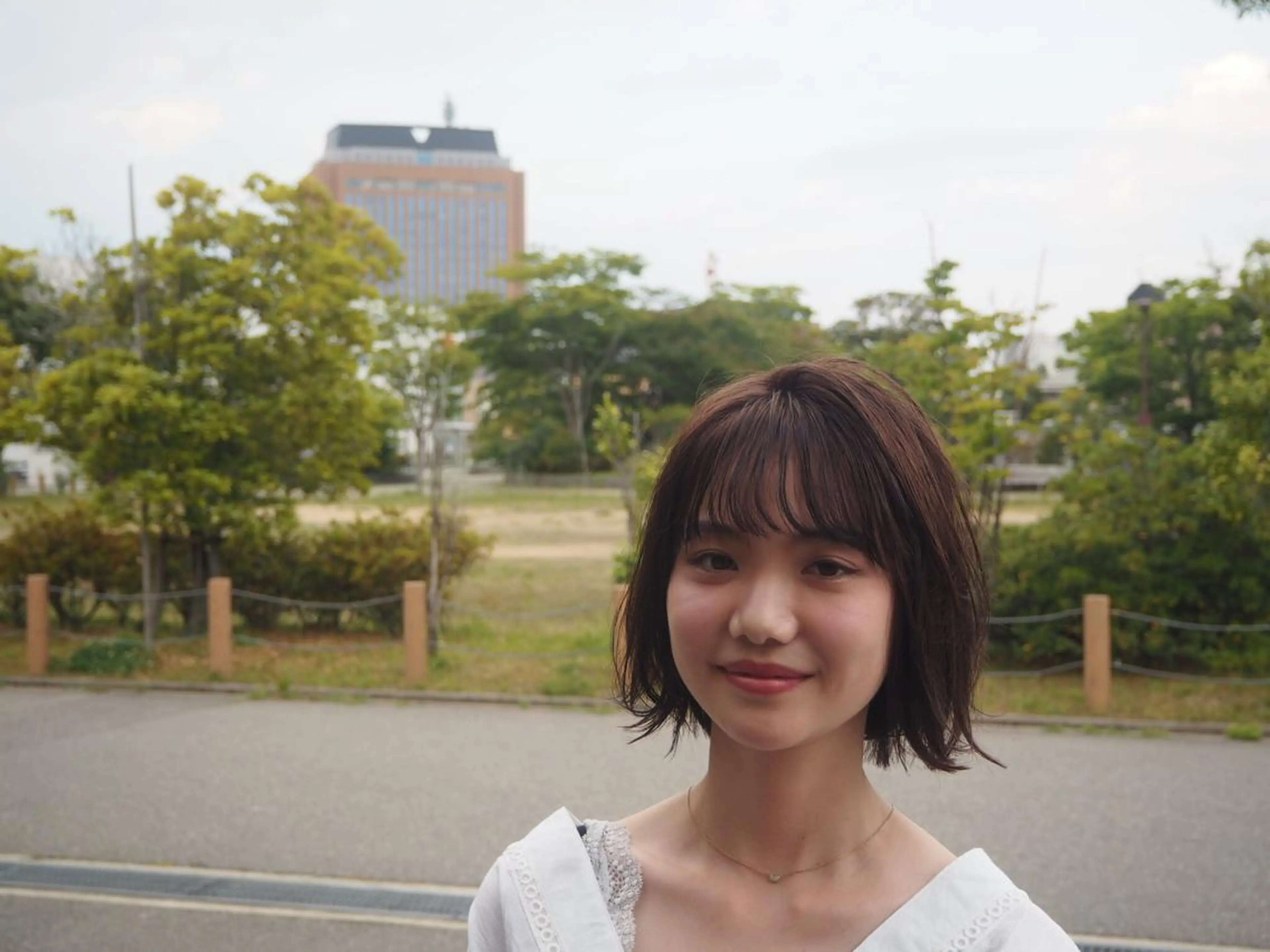 ミディアム カラー ヘアアレンジ ボブレイヤー ベージュカラー ボブ レイヤーカット 酒井 透のヘアスタイル