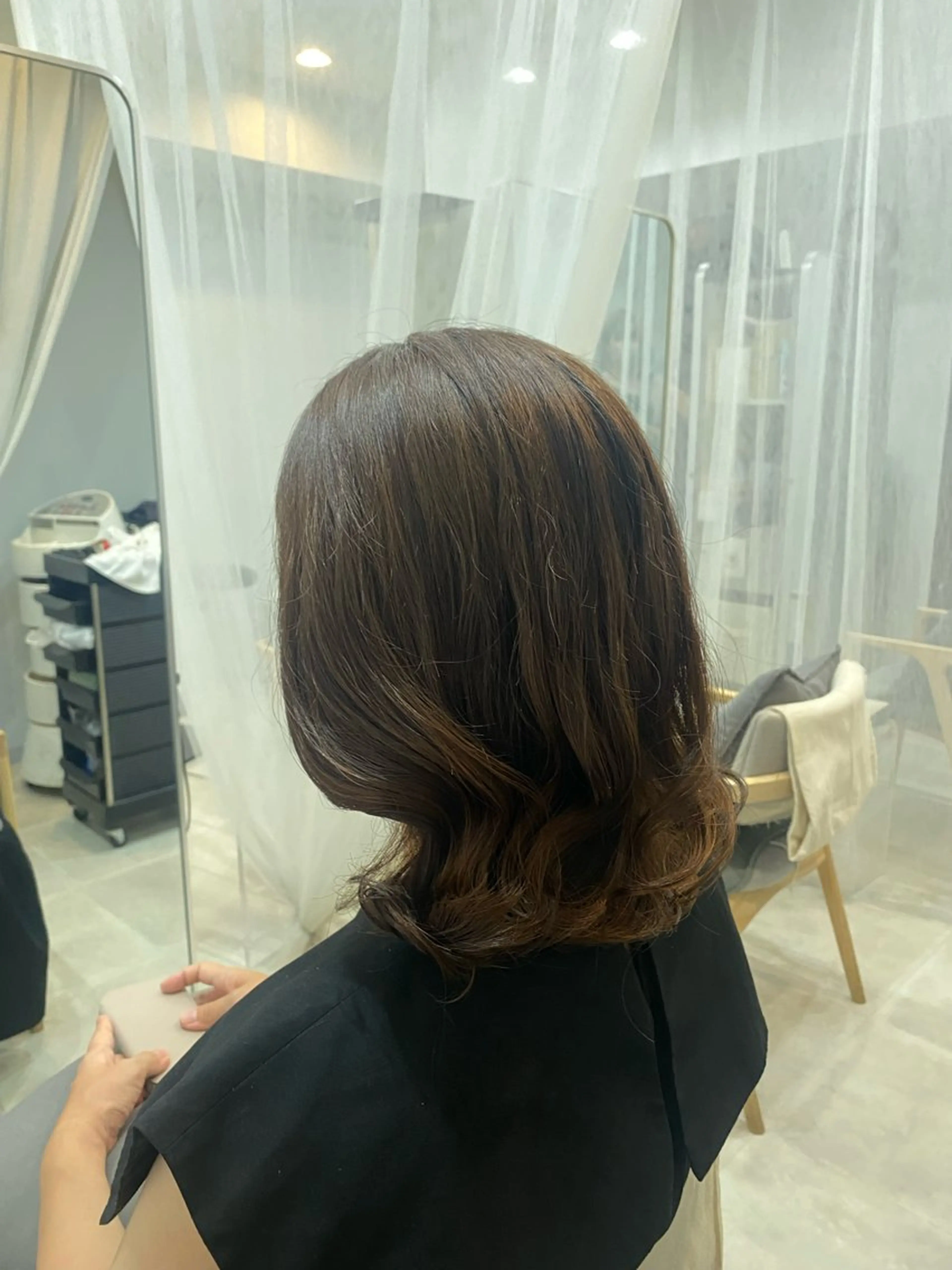 ミディアム ミディアムパーマ 谷川 李奈のヘアスタイル