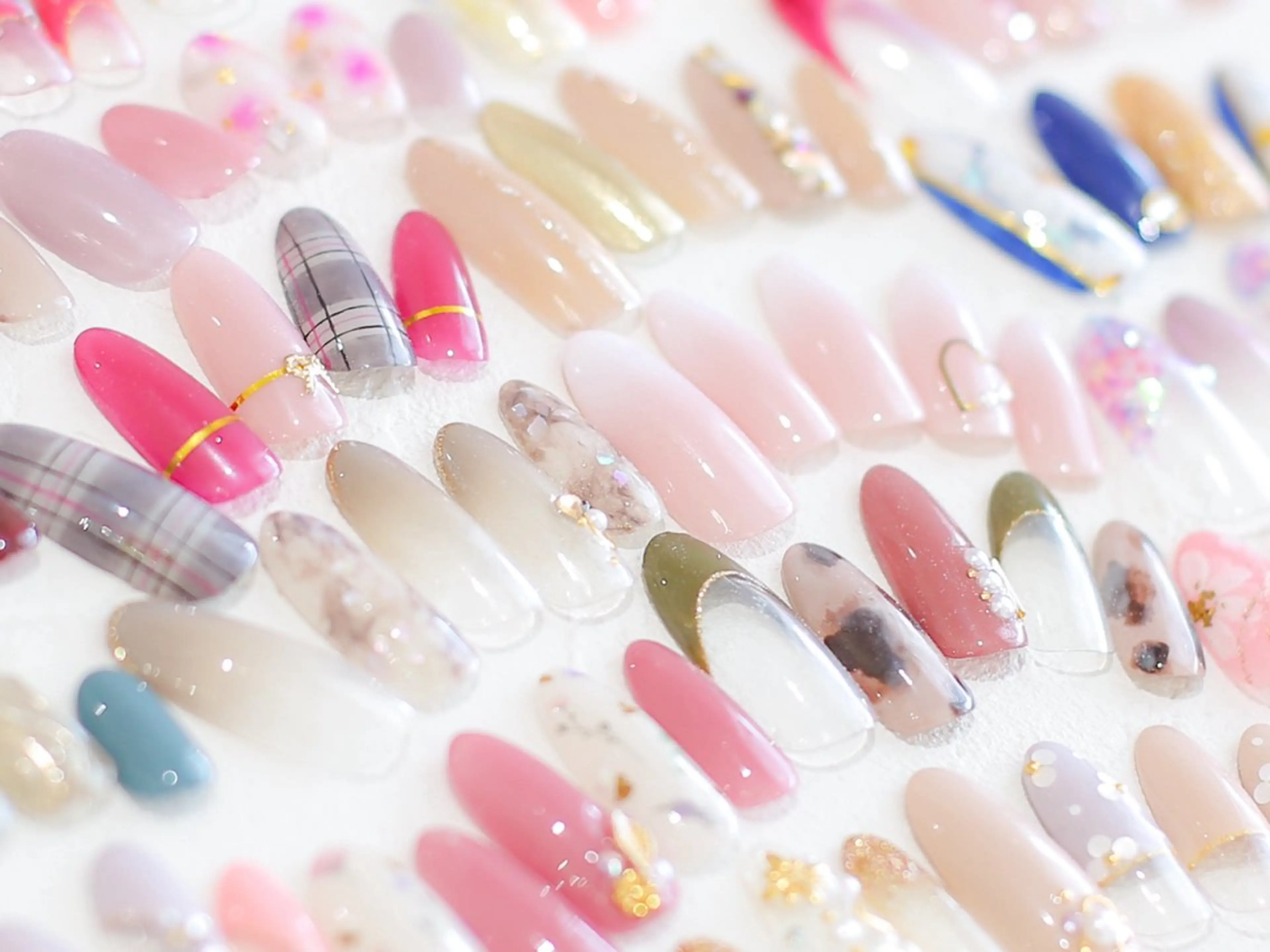 ネイル 戸邉 顕子のネイルデザイン