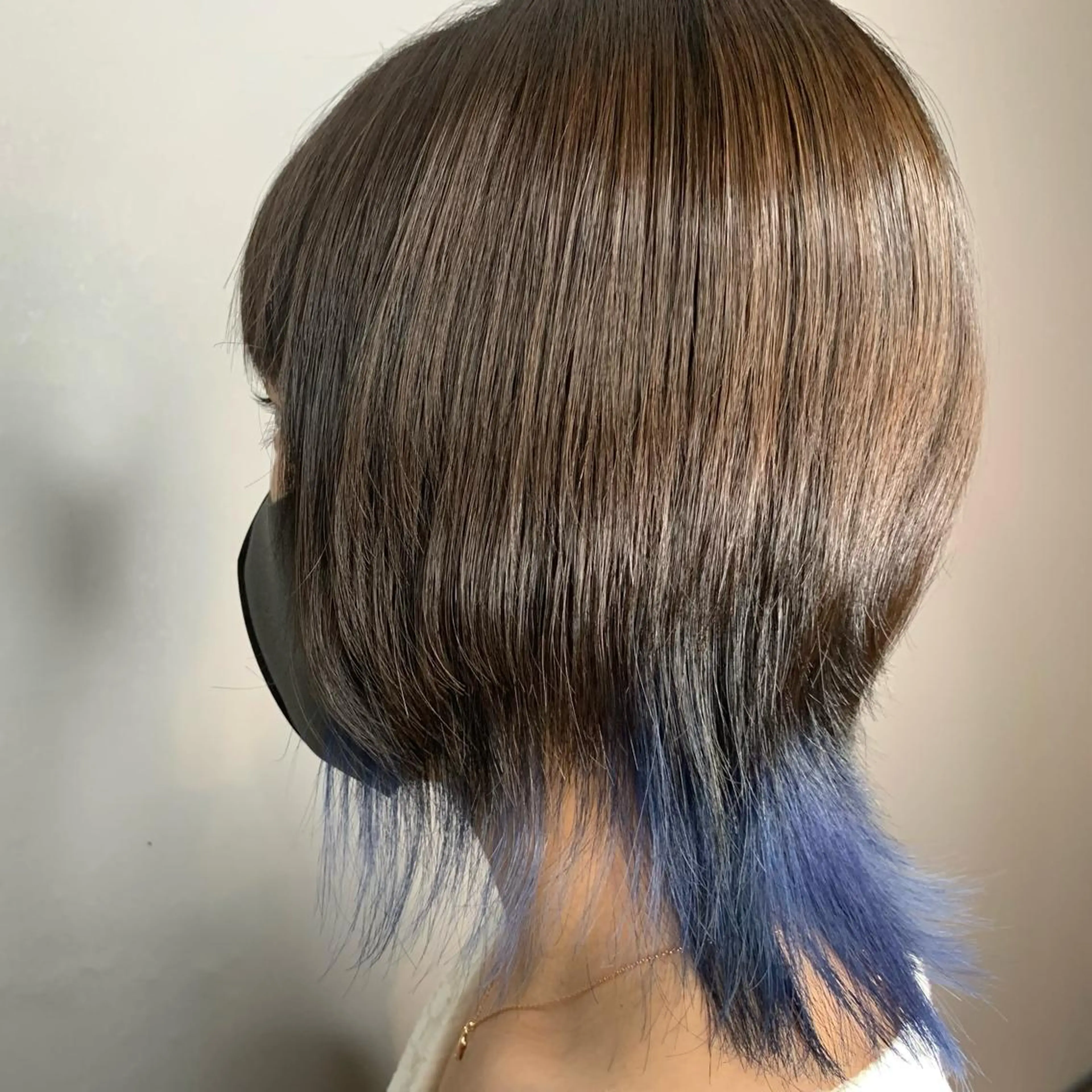 ショート カラー ブルーカラー 新井 絵美の眉毛・アイブロウイメージ