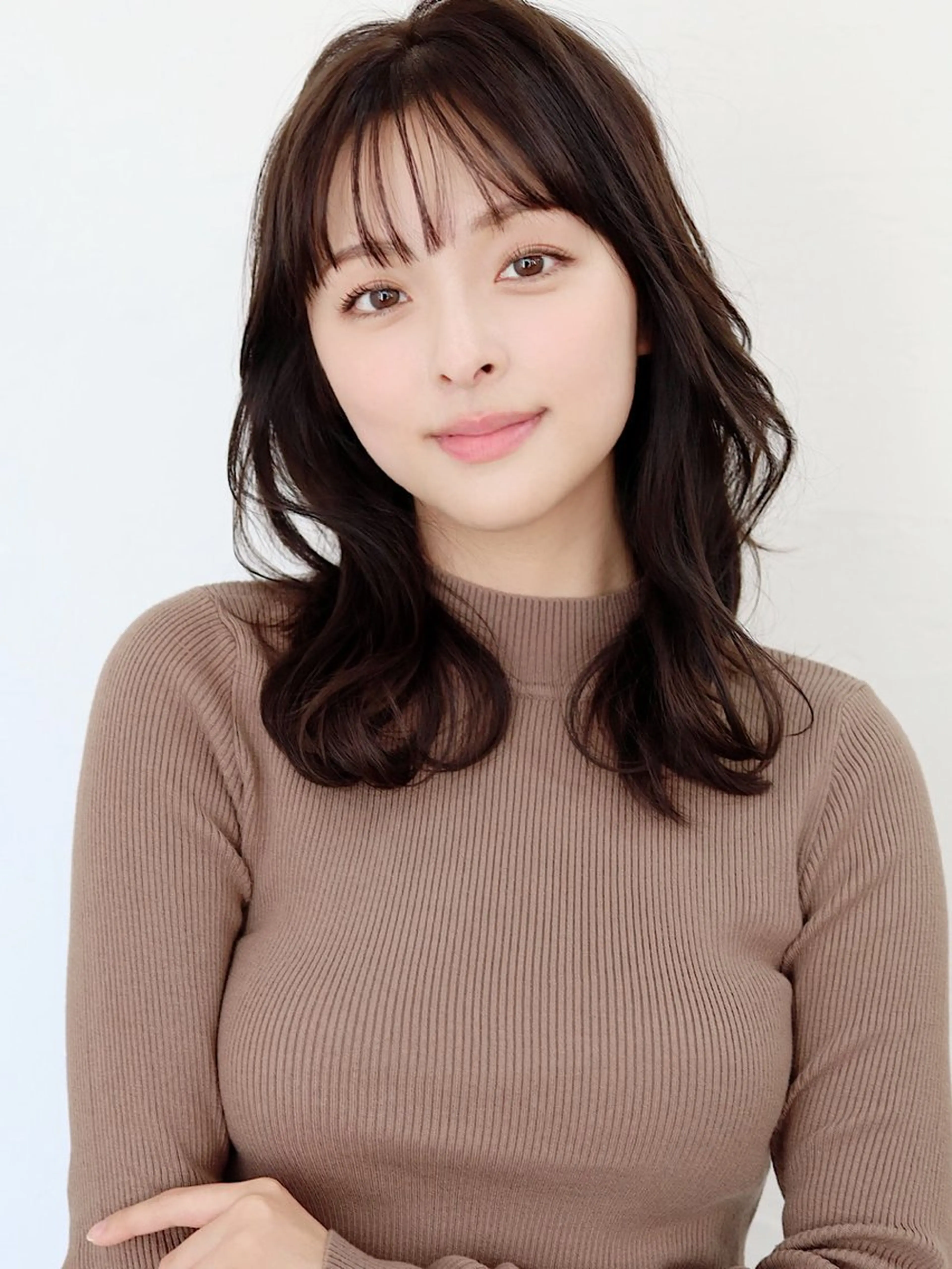 セミロング カラー "オトナ髪”/ LAKA TOCCAのヘアスタイル